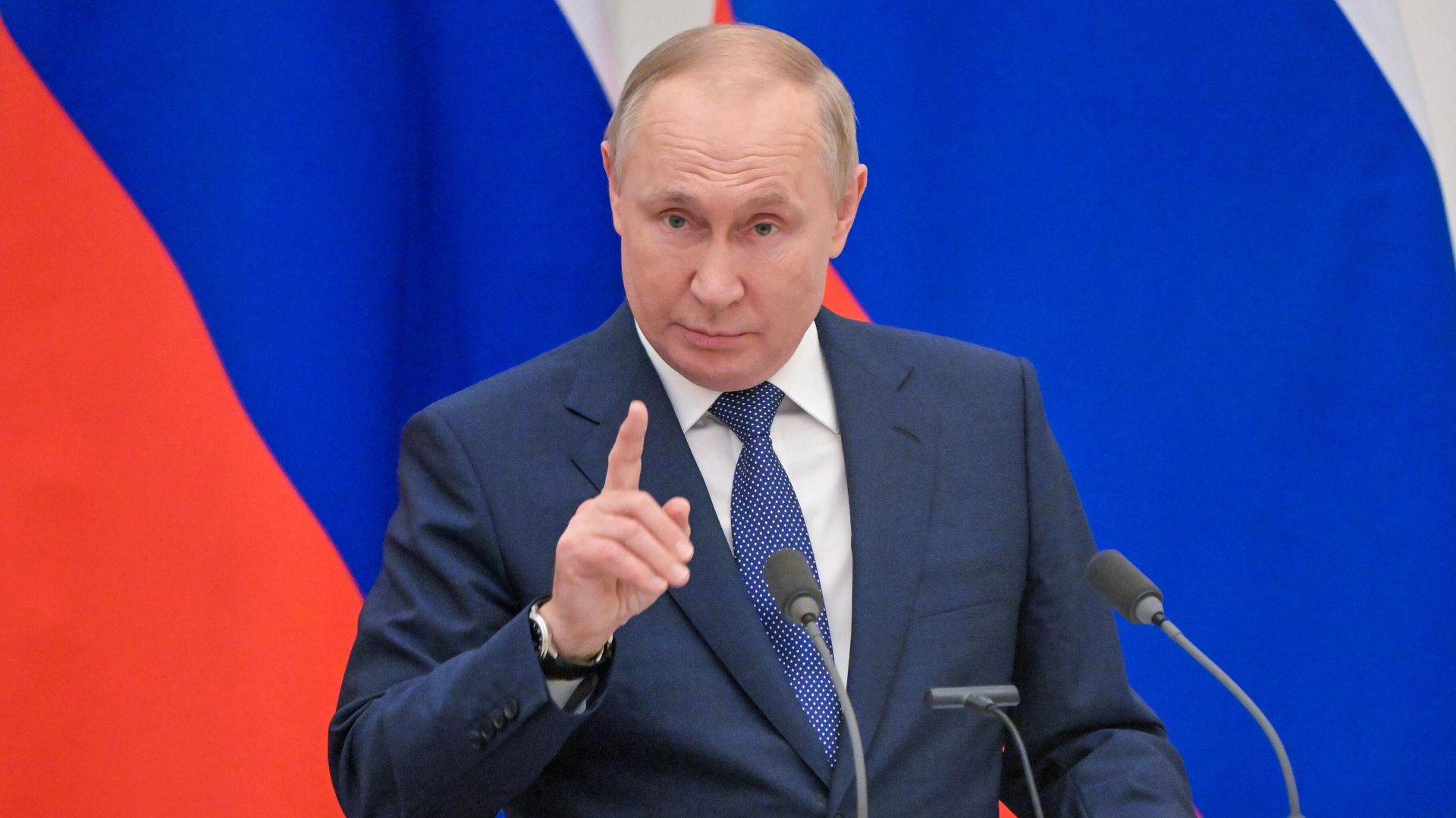 Президент РФ В. Путин провел переговоры с президентом Франции Э. Макроном - ИноСМИ, 1920, 09.02.2022