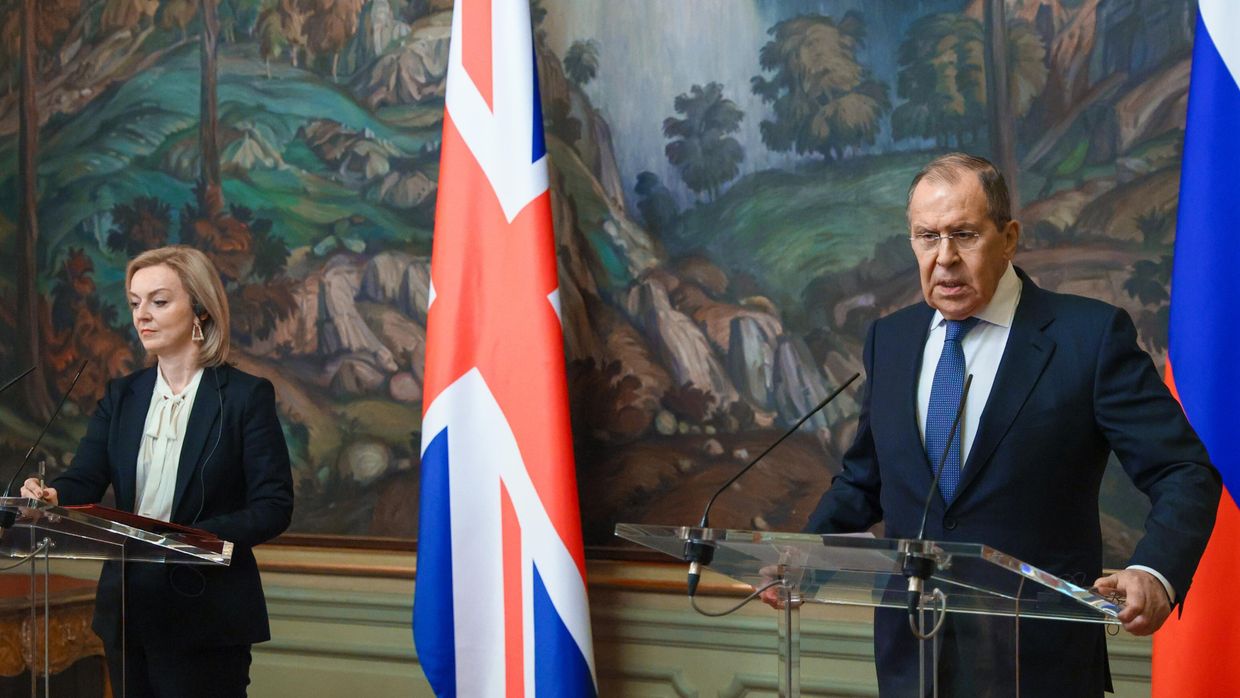 Встреча глав МИД РФ и Великобритании С. Лаврова и Э. Трасс