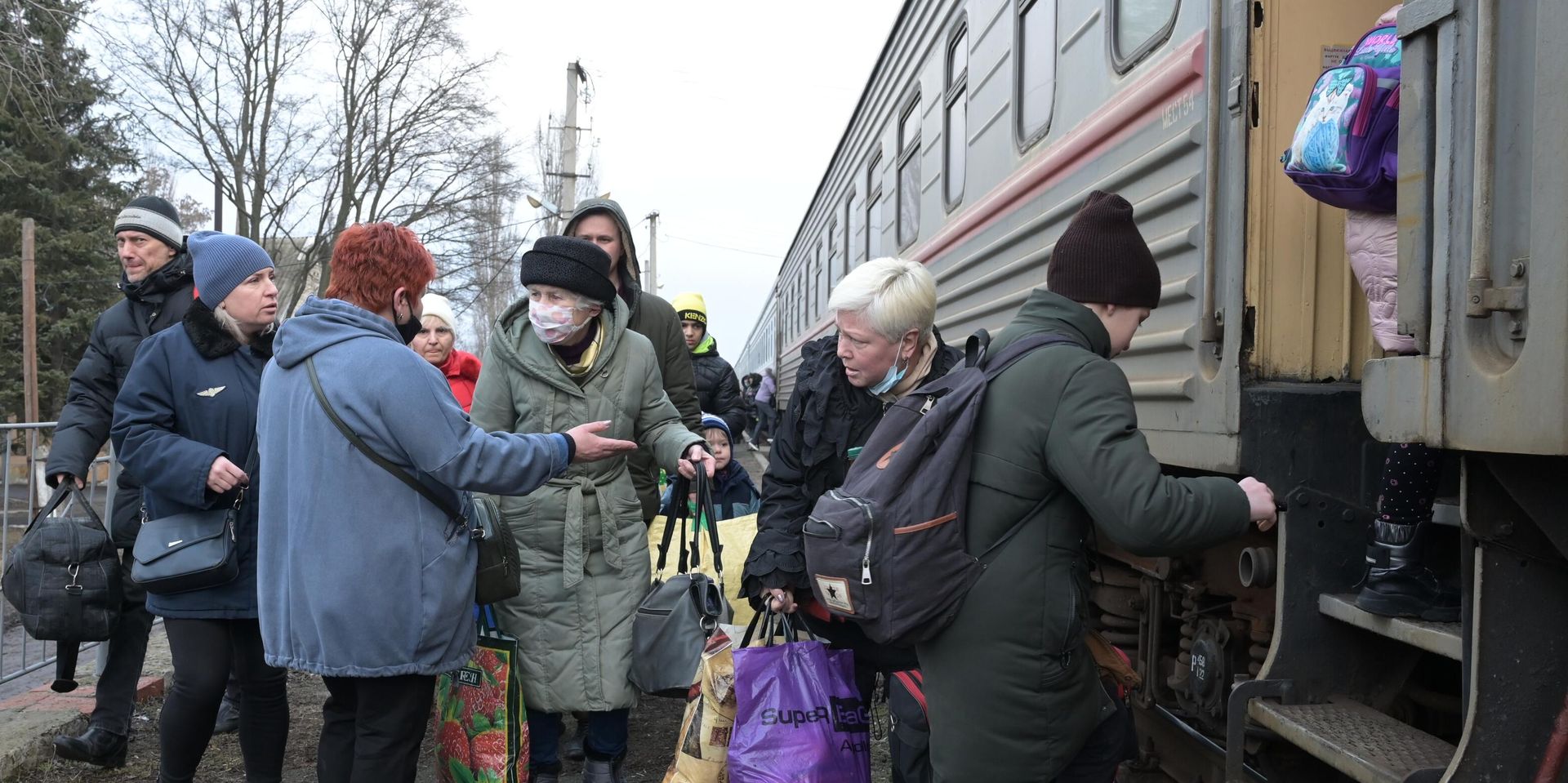 Эвакуация гражданского населения из ДНР - ИноСМИ, 1920, 21.02.2022