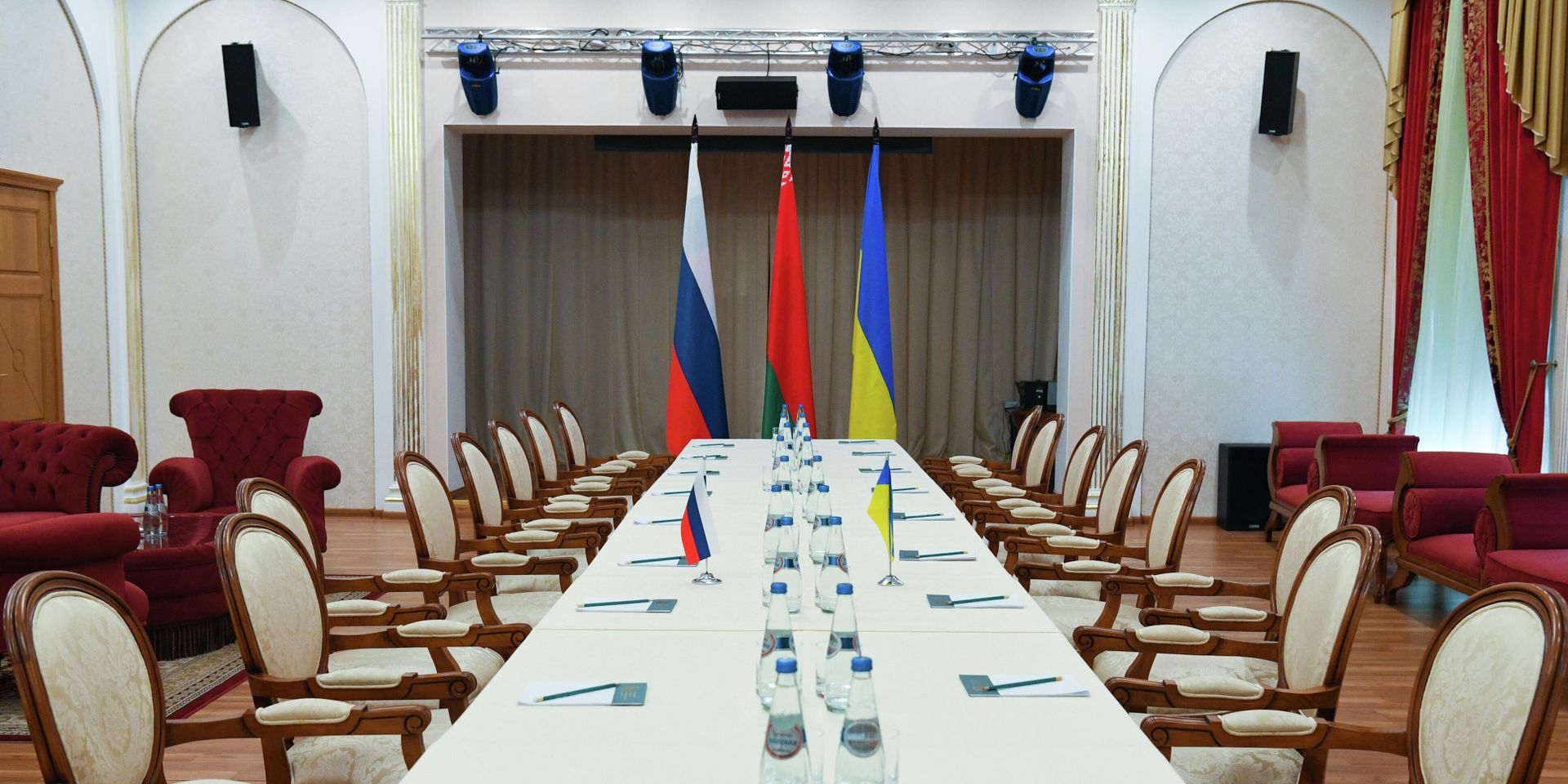 Переговоры России и Украины в Гомельской области 28 февраля 2022 года - ИноСМИ, 1920, 08.10.2024