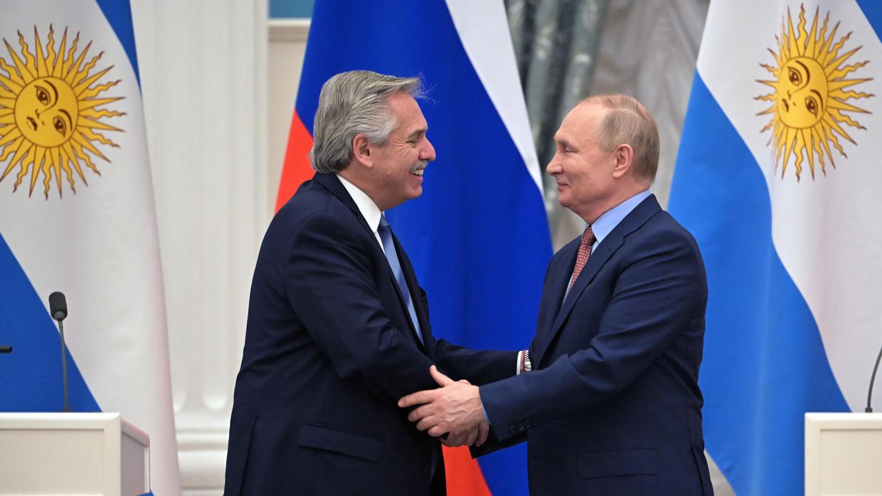 Президент РФ В. Путин провел переговоры с президентом Аргентины А. Фернандесом