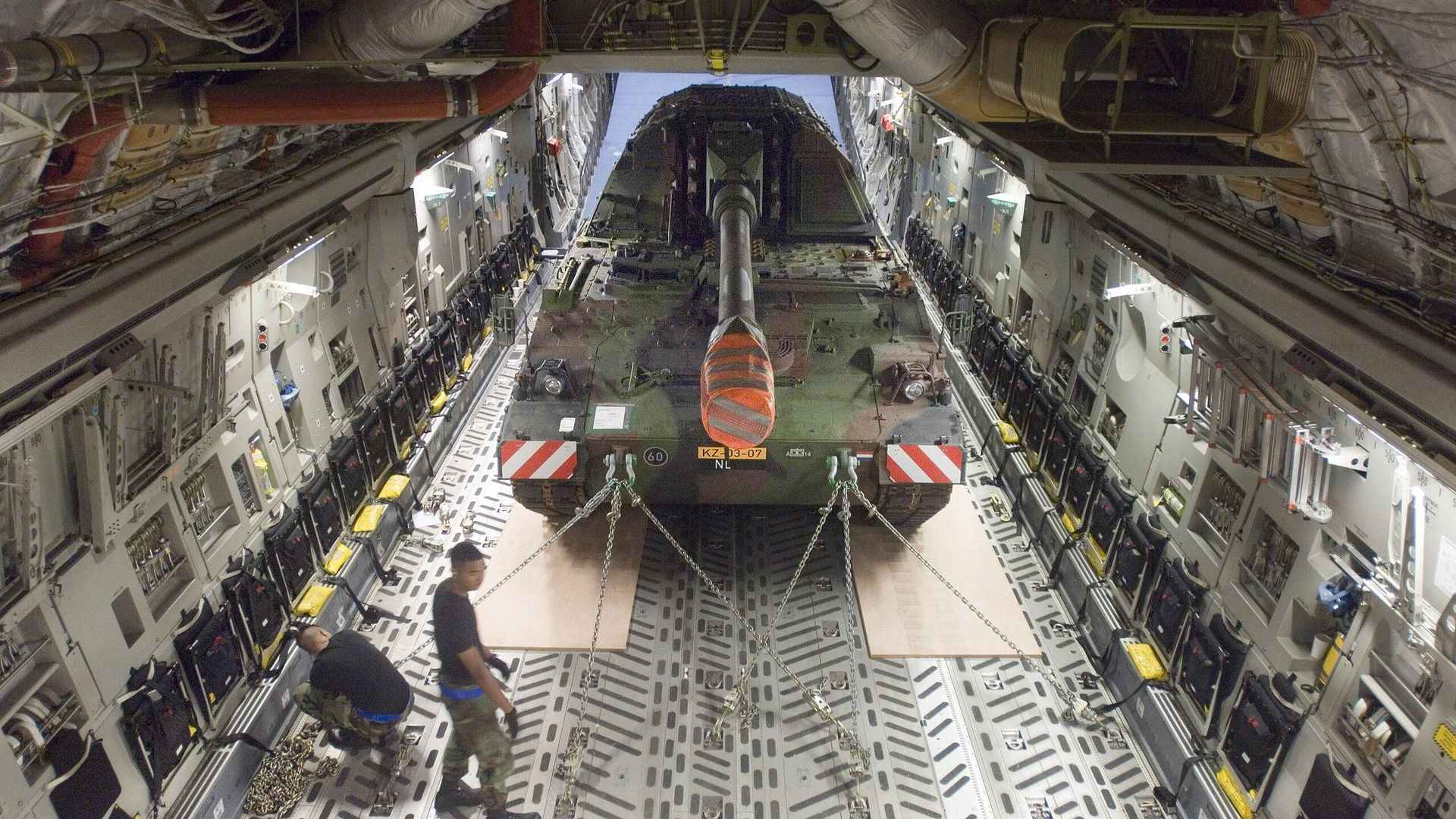 Самоходная артиллерийская установка PzH 2000 - ИноСМИ, 1920, 28.04.2022