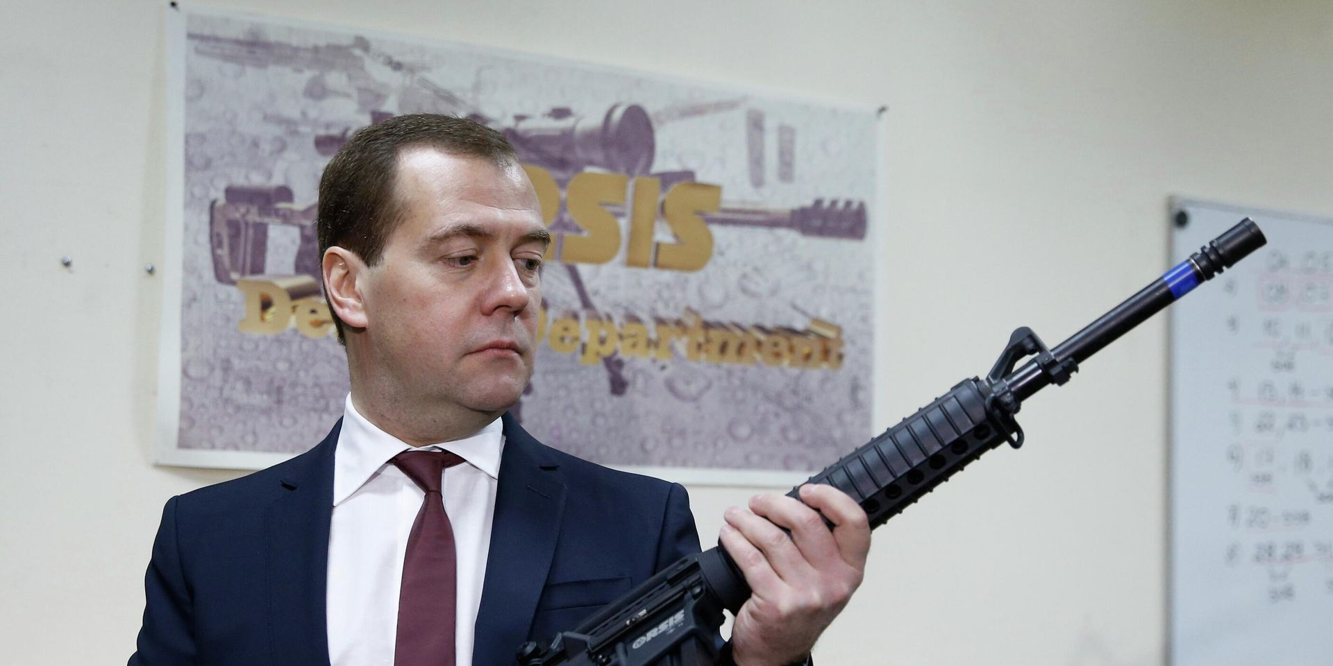 19 ноября 2013. Председатель правительства РФ Дмитрий Медведев - ИноСМИ, 1920, 07.06.2022