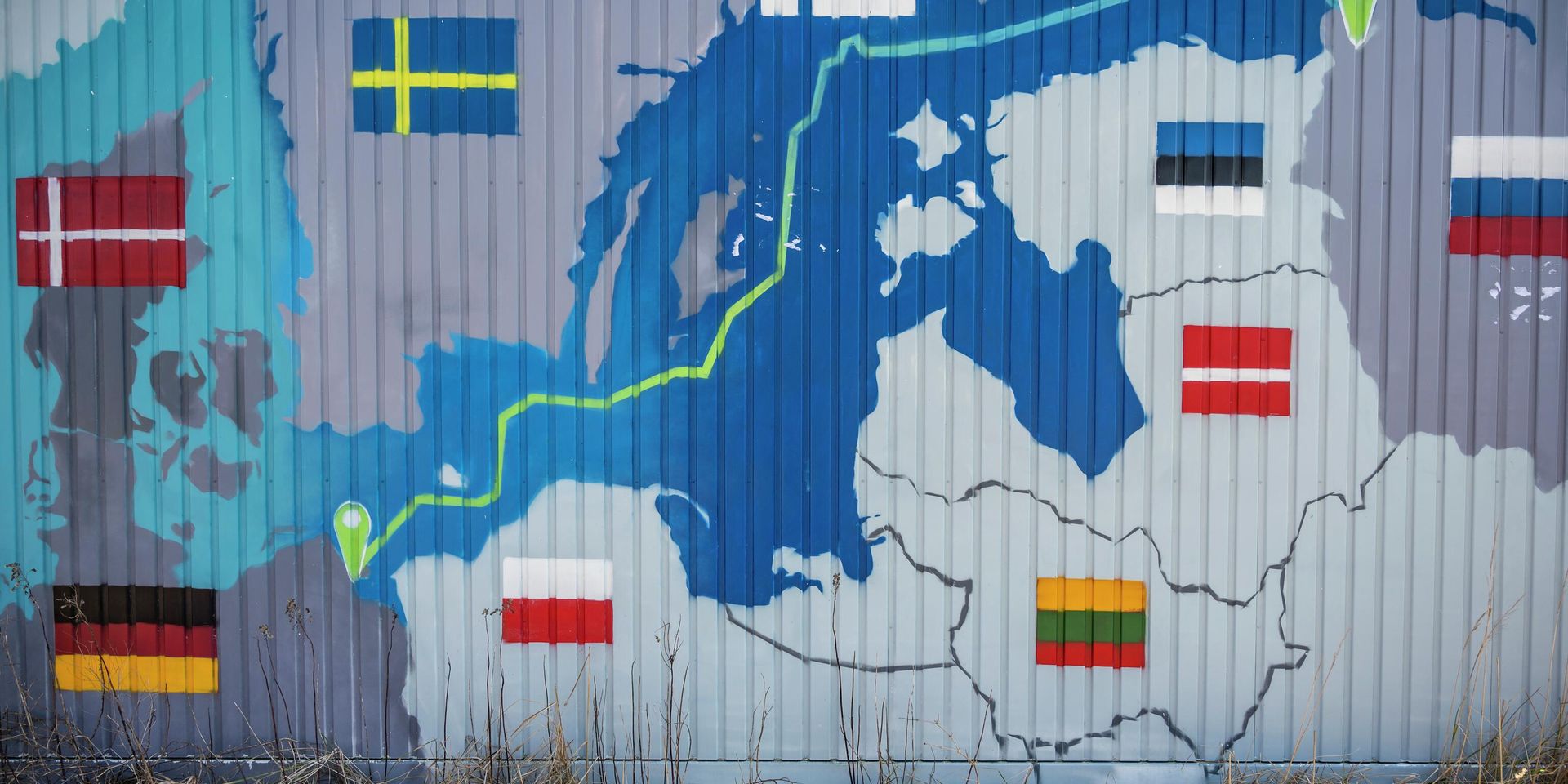 Карта с изображением газопровода Северный поток-2 на контейнере в Любмине, Германия - ИноСМИ, 1920, 15.06.2022