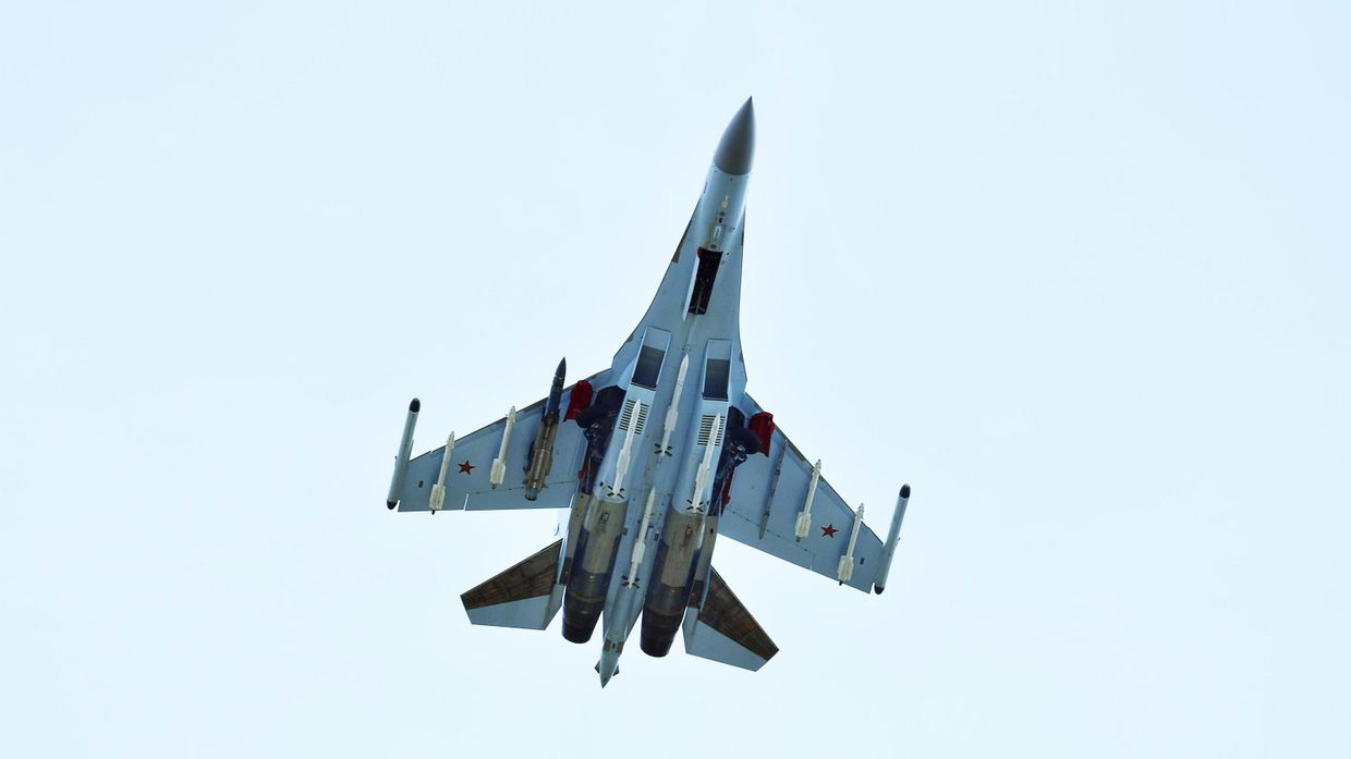 Истребитель Су-35 авиагруппы Восточного военного округа Вооруженных сил России