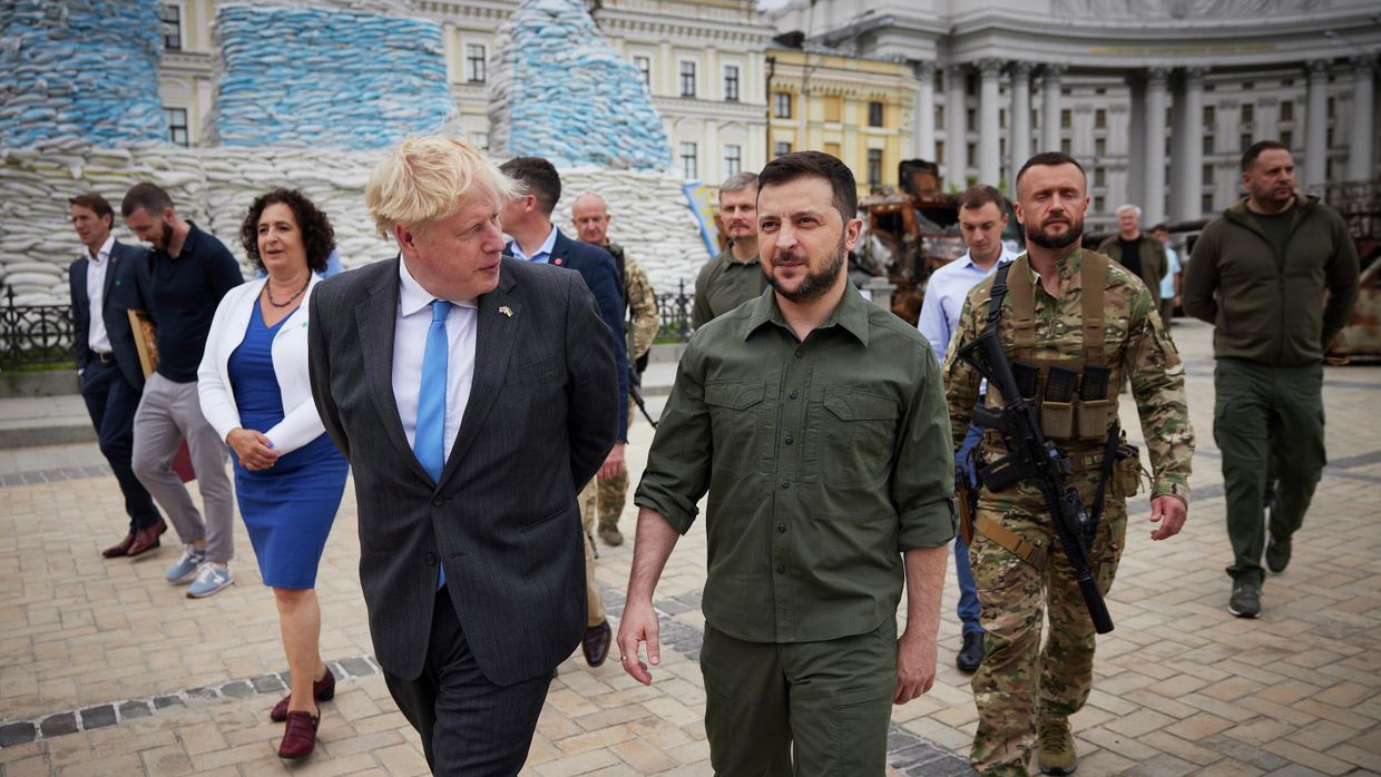 Президент Украины Владимир Зеленский и премьер-министр Великобритании Борис Джонсон