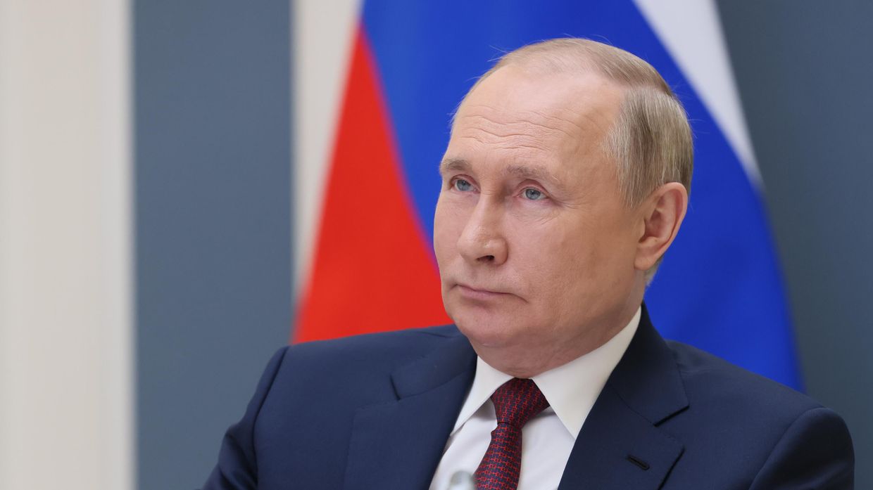 Президент РФ В. Путин выступил на Евразийском экономическом форуме