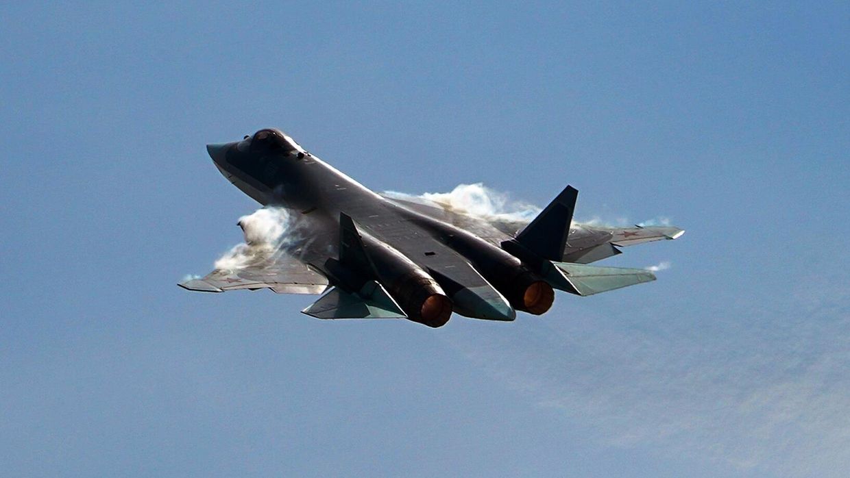 Многофункциональный истребитель пятого поколения Су-57
