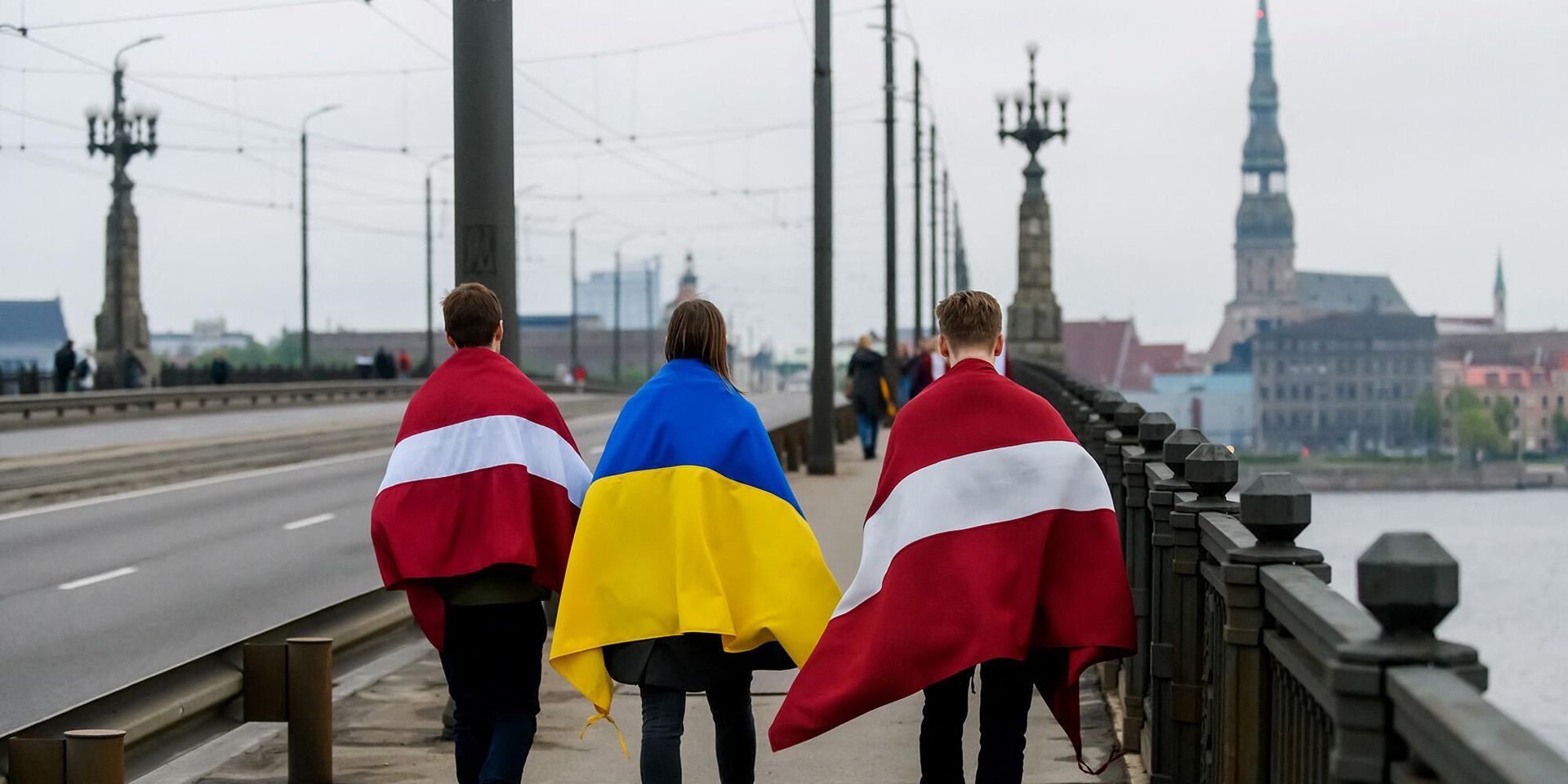 Участники митинга Избавляемся от советского наследия в Риге, Латвия - ИноСМИ, 1920, 15.07.2022