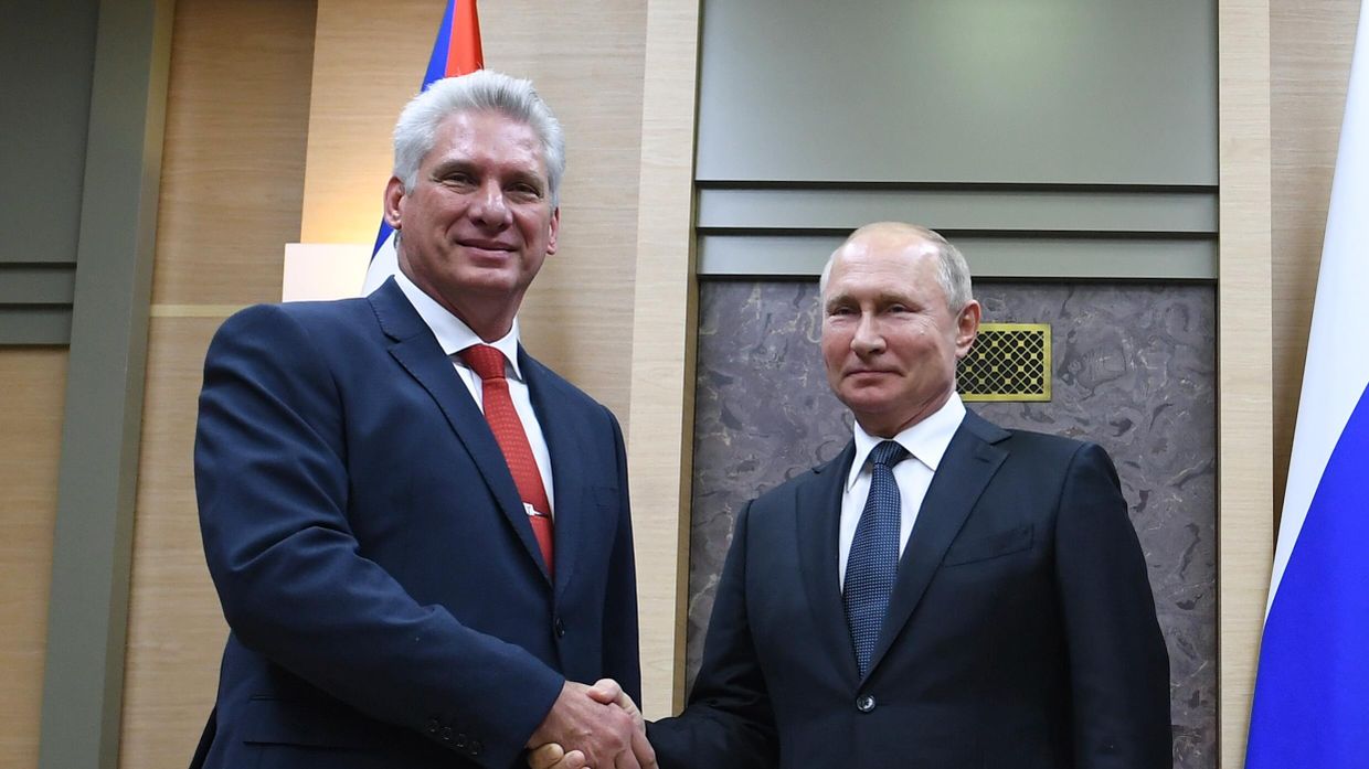 Президент РФ В. Путин во время встречи с президентом Кубы Мигелем Диас-Канелем Бермудесом. 29 октября 2019