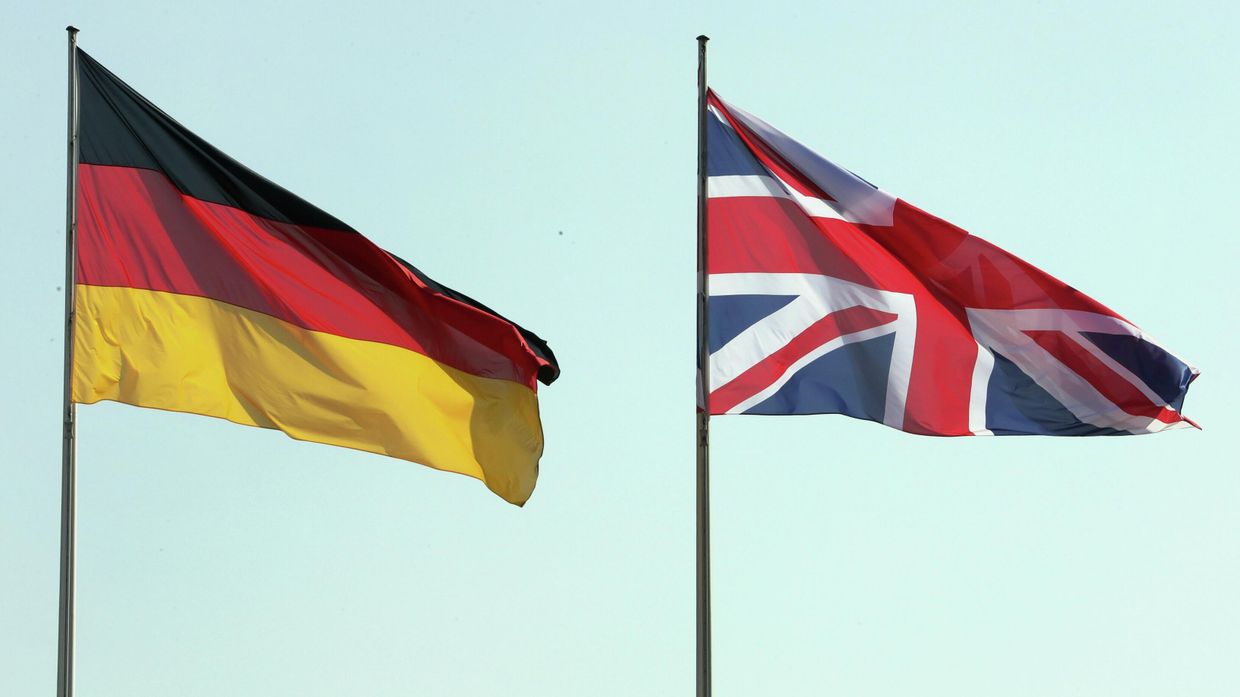 Флаги Великобритании и Германии
