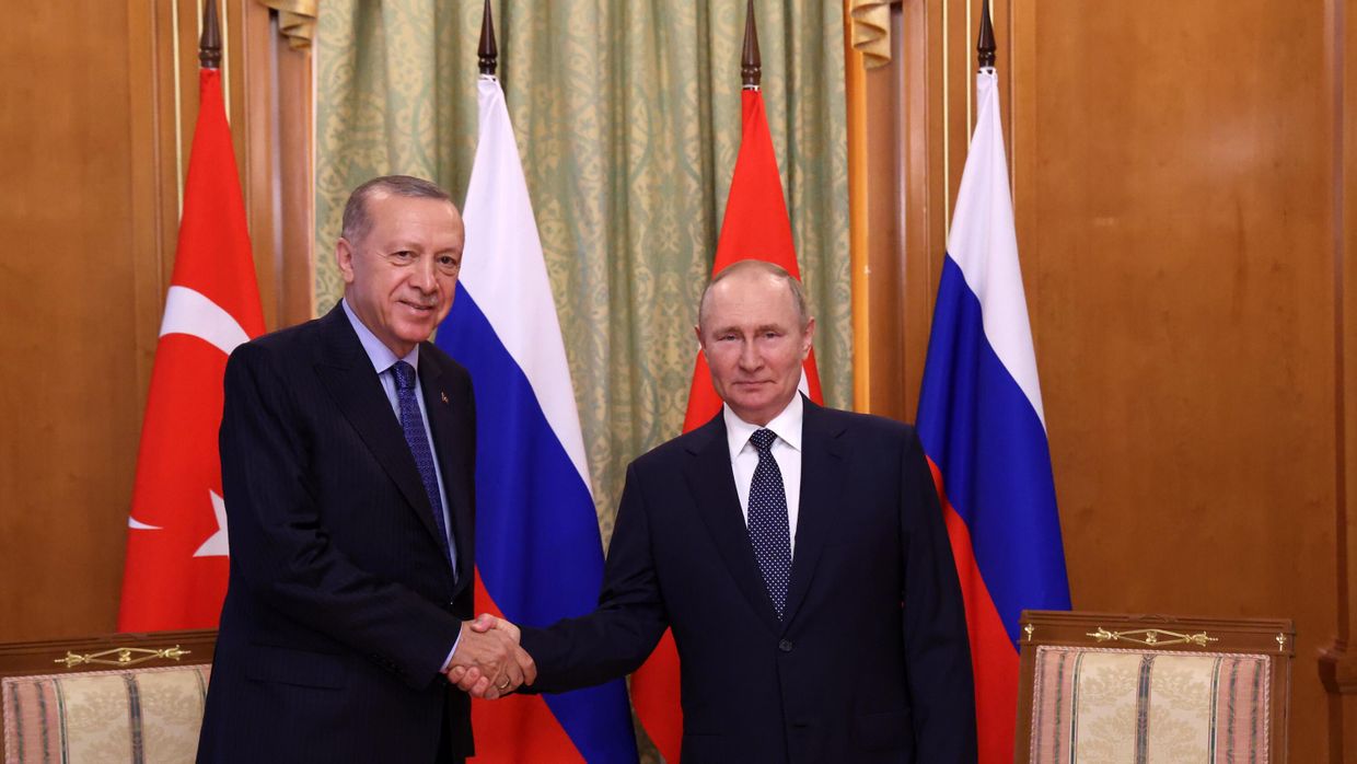 Президент РФ В. Путин провел переговоры с президентом Турции Р. Эрдоганом в Сочи