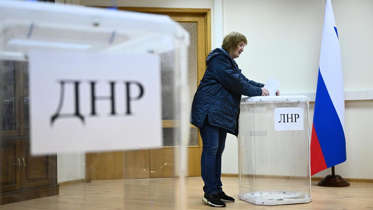 Голосование в Москве на референдумах о присоединении к РФ новых территорий