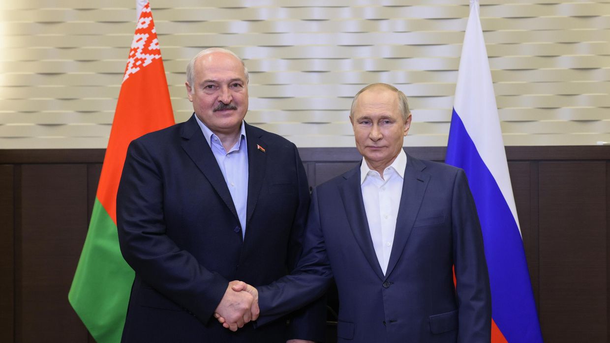 Президент РФ В. Путин встретился с президентом Белоруссии А. Лукашенко