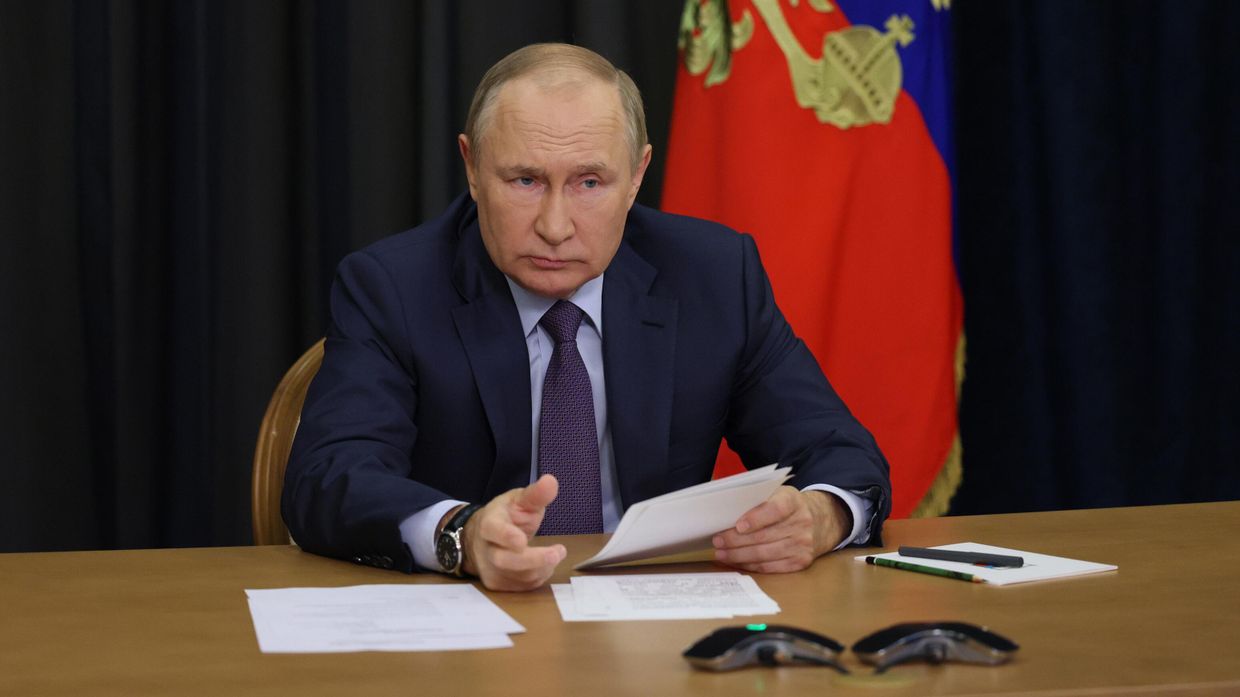 Президент РФ В. Путин провел совещание по посевной кампании