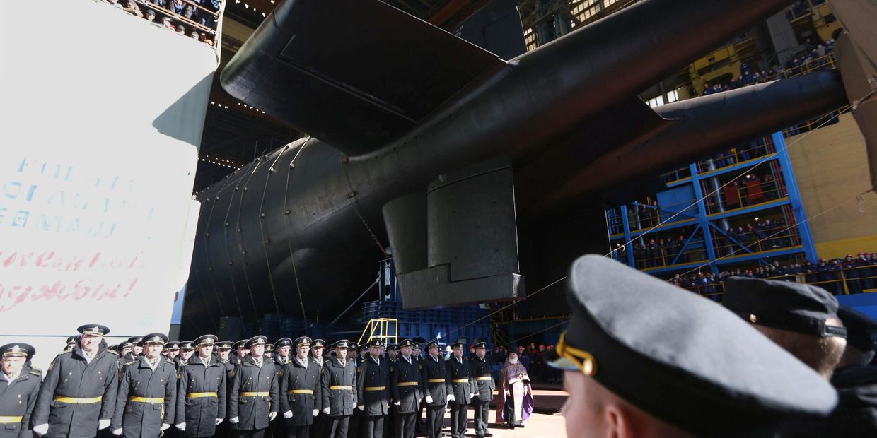 Спуск на воду атомной подводной лодки Белгород в Архангельской области 