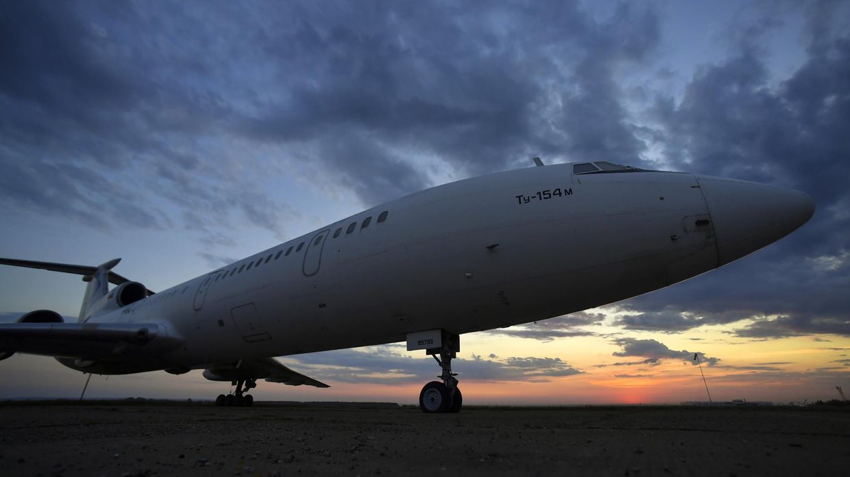 Самолет ТУ-154м