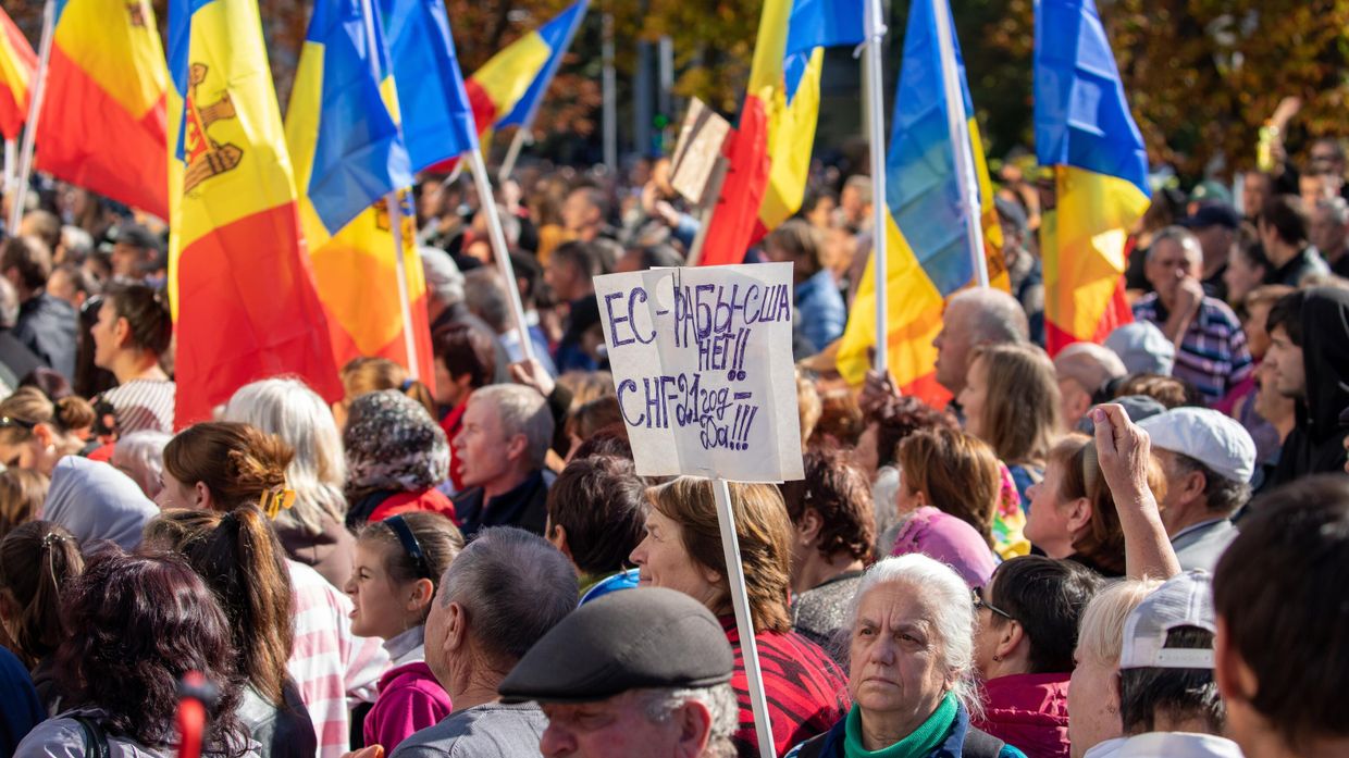 Антиправительственный митинг в Кишиневе