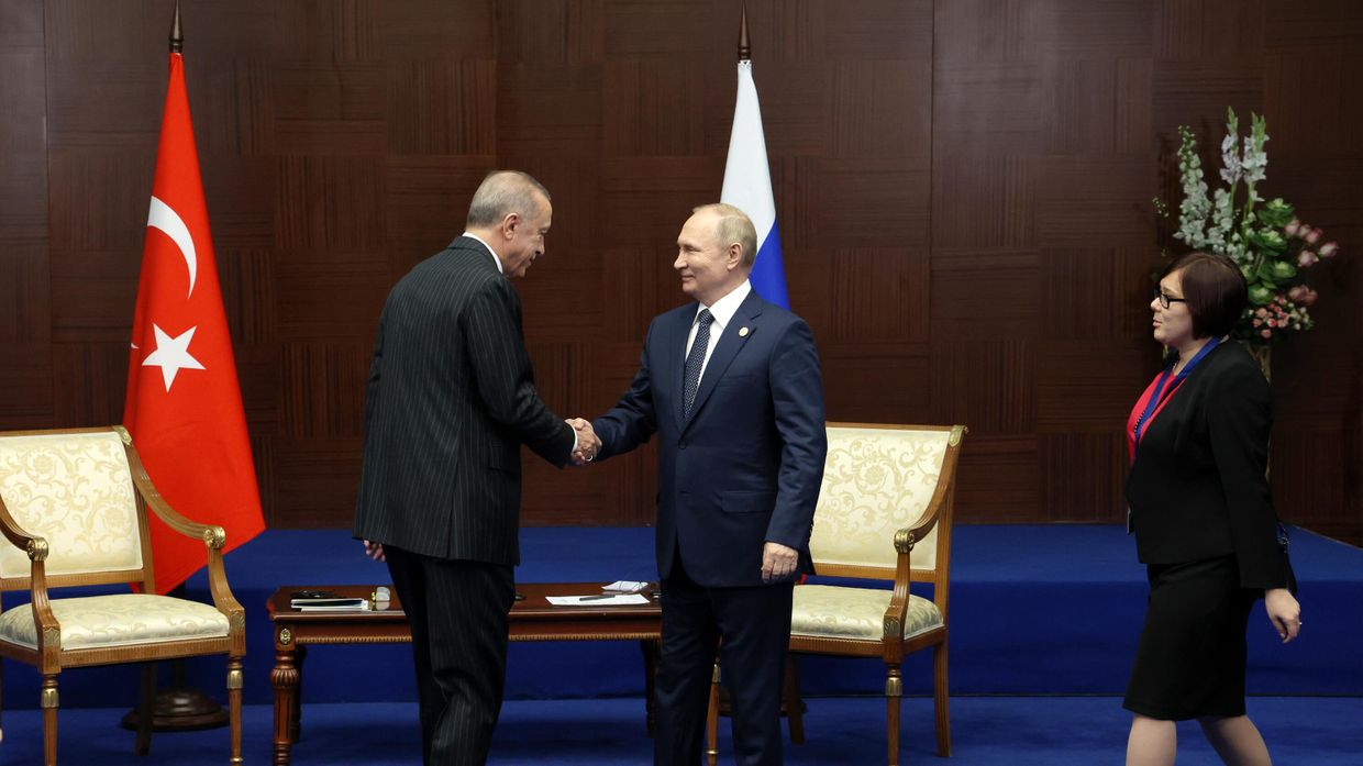 Президент РФ В. Путин встретился с президентом Турции Р. Т. Эрдоганом