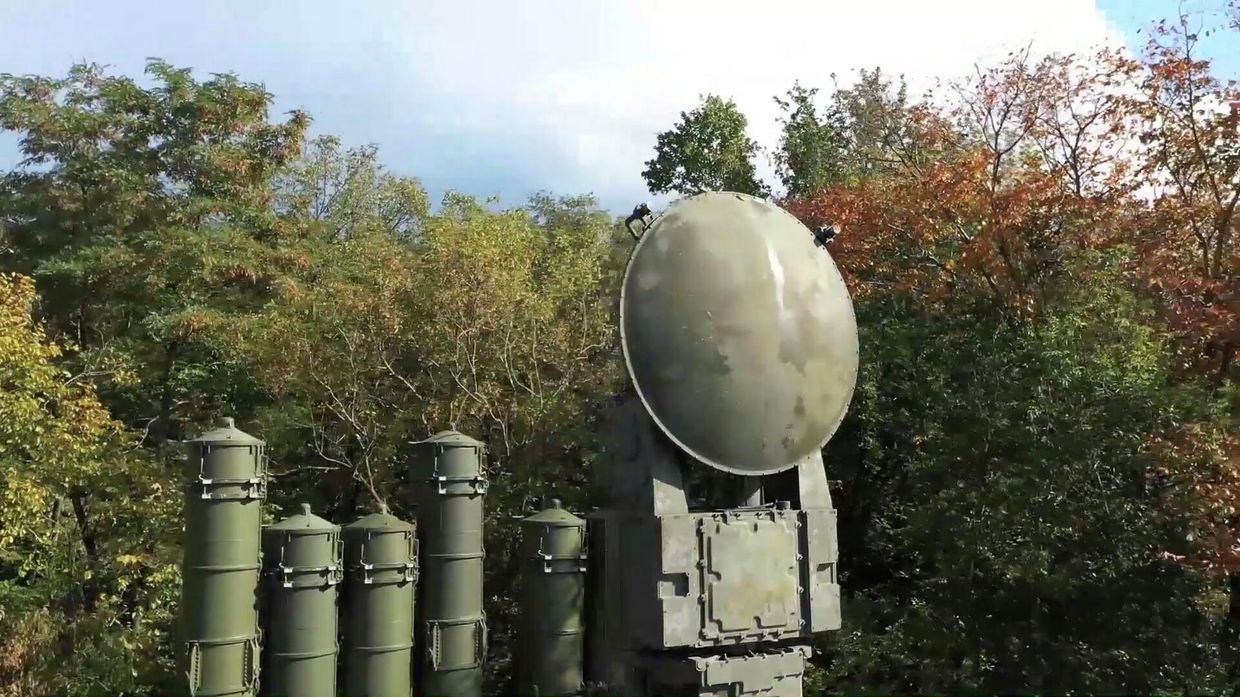 Работа российских оперативно-тактических ракетных комплексов (ОТРК) ЗРС С-300