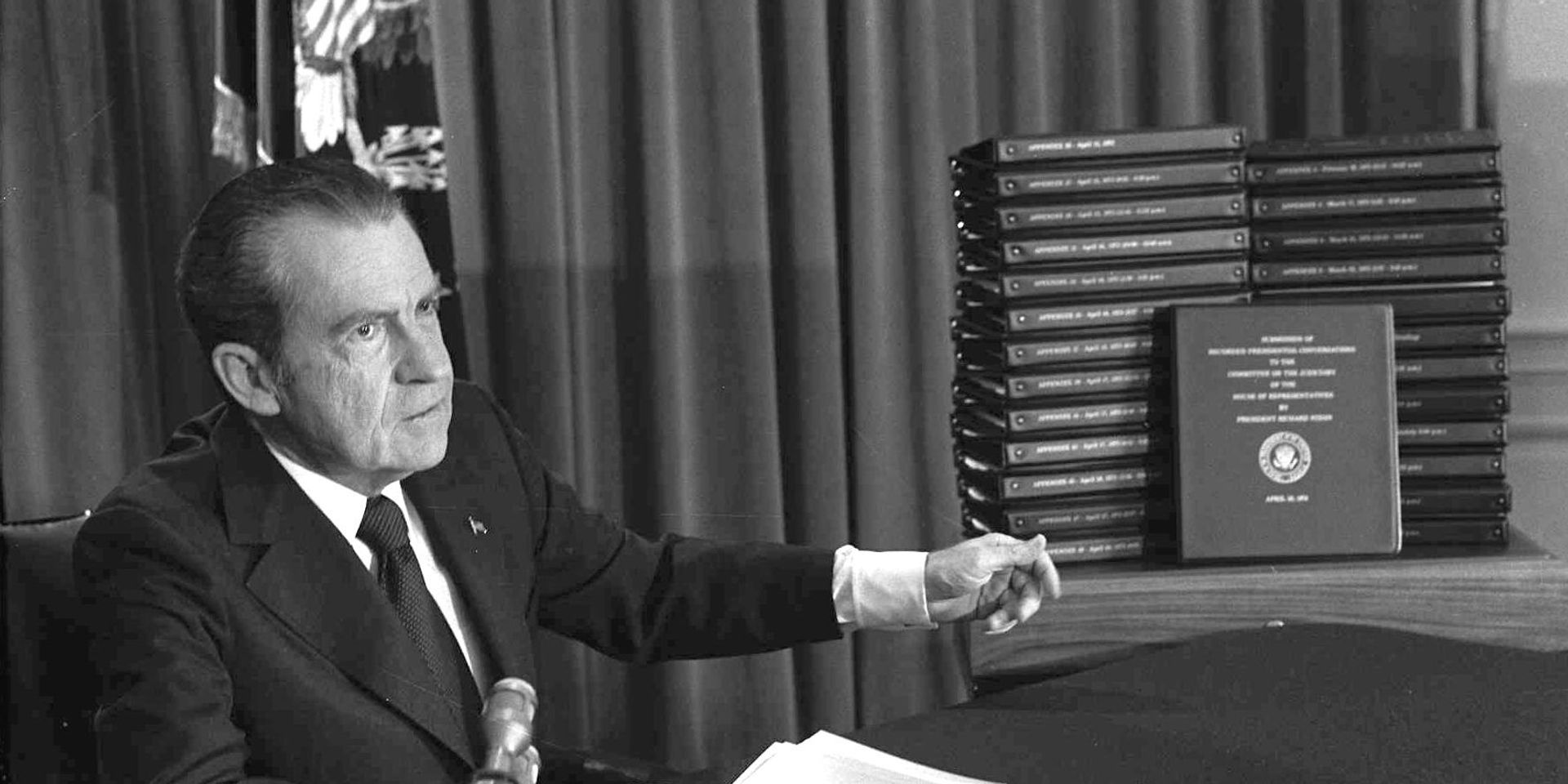 Президент США Ричард Никсон в своем кабинете в Вашингтоне в 1974 году - ИноСМИ, 1920, 19.10.2022