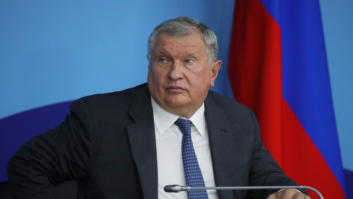 Глава компании Роснефть Игорь Сечин