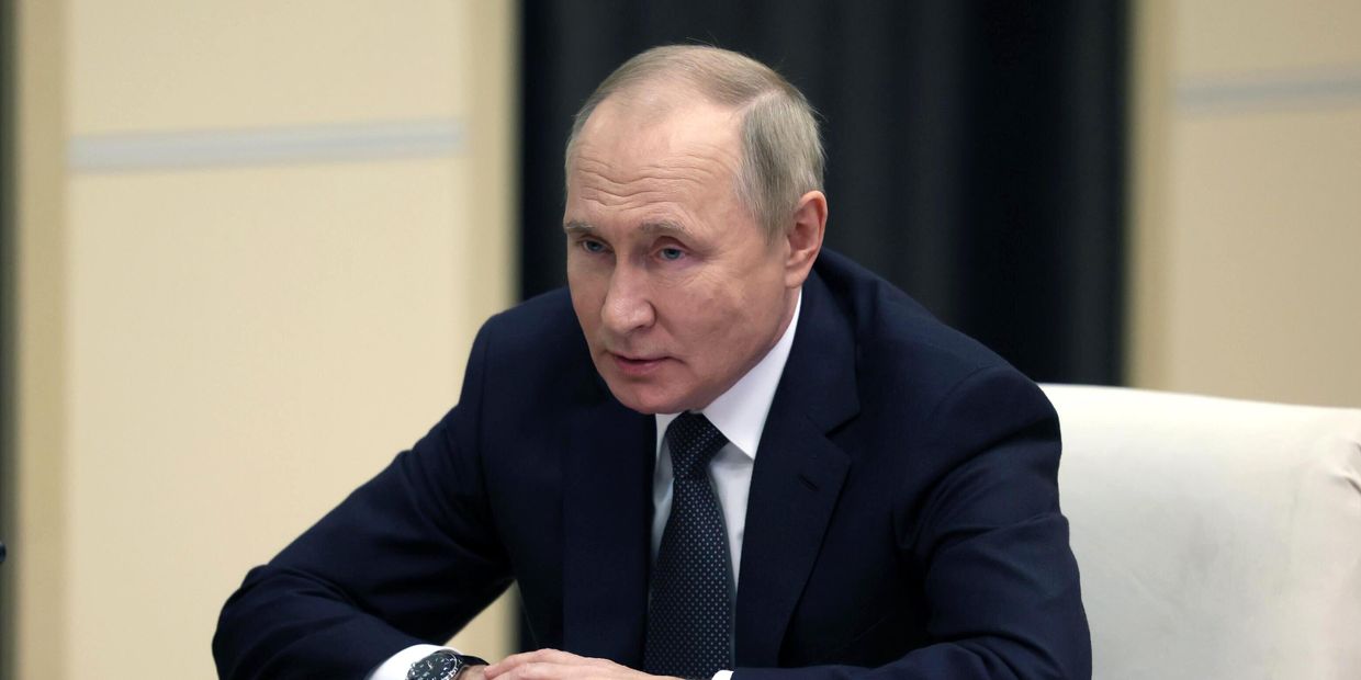 Президент РФ В. Путин провел встречу с министром обороны РФ С. Шойгу