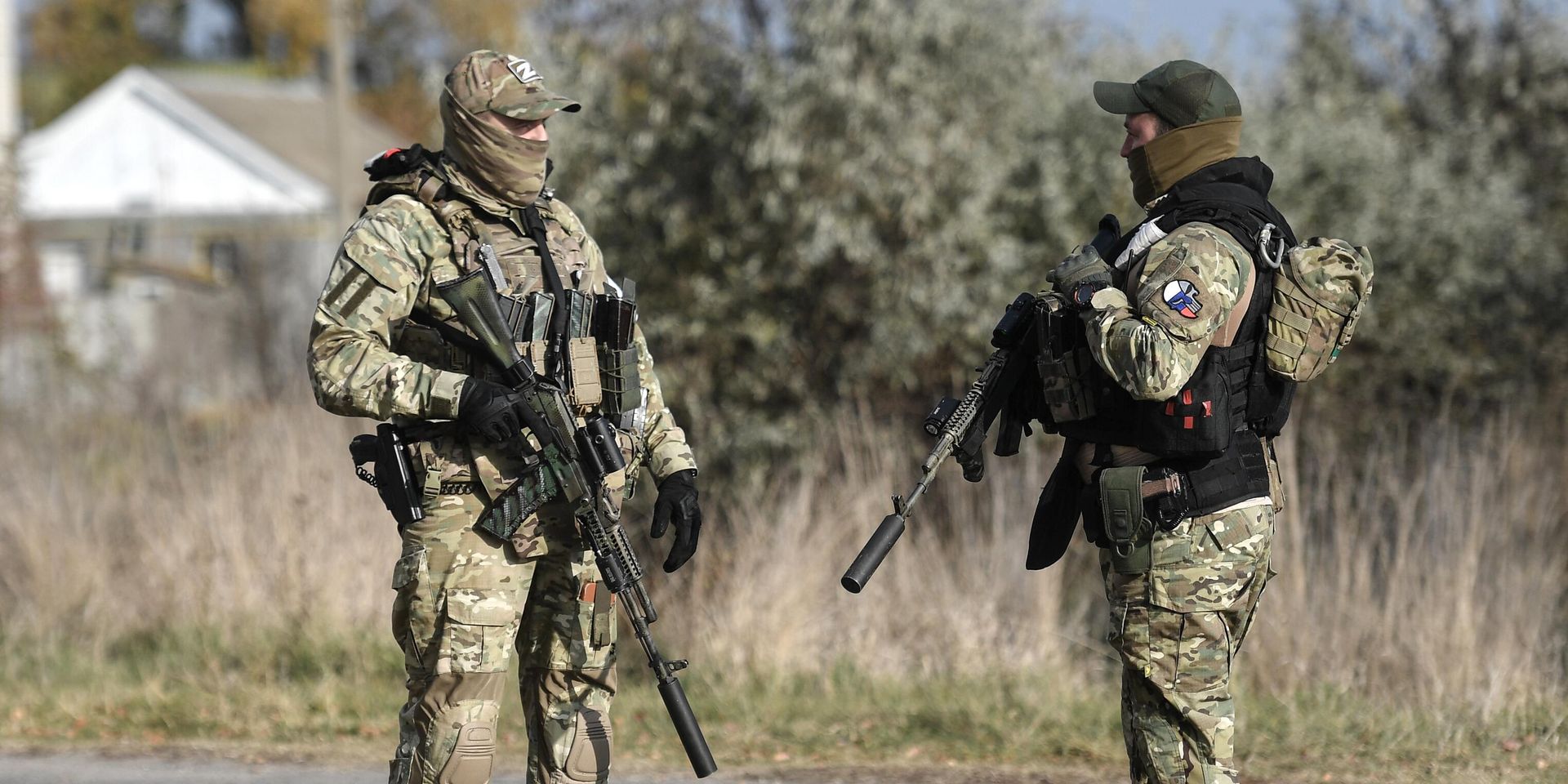 Военнослужащие во время эвакуации пациентов гериатрического пансионата - ИноСМИ, 1920, 10.11.2022