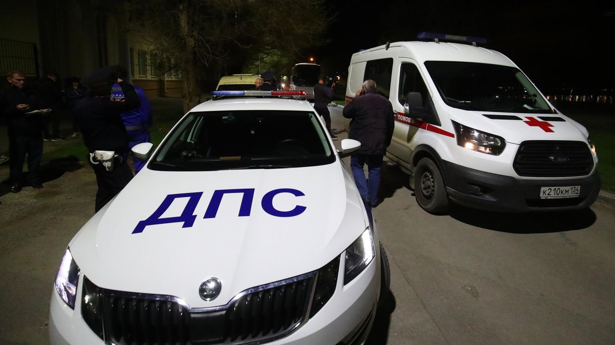 Отъезд родственников погибших при ДТП детей в Ставропольский край