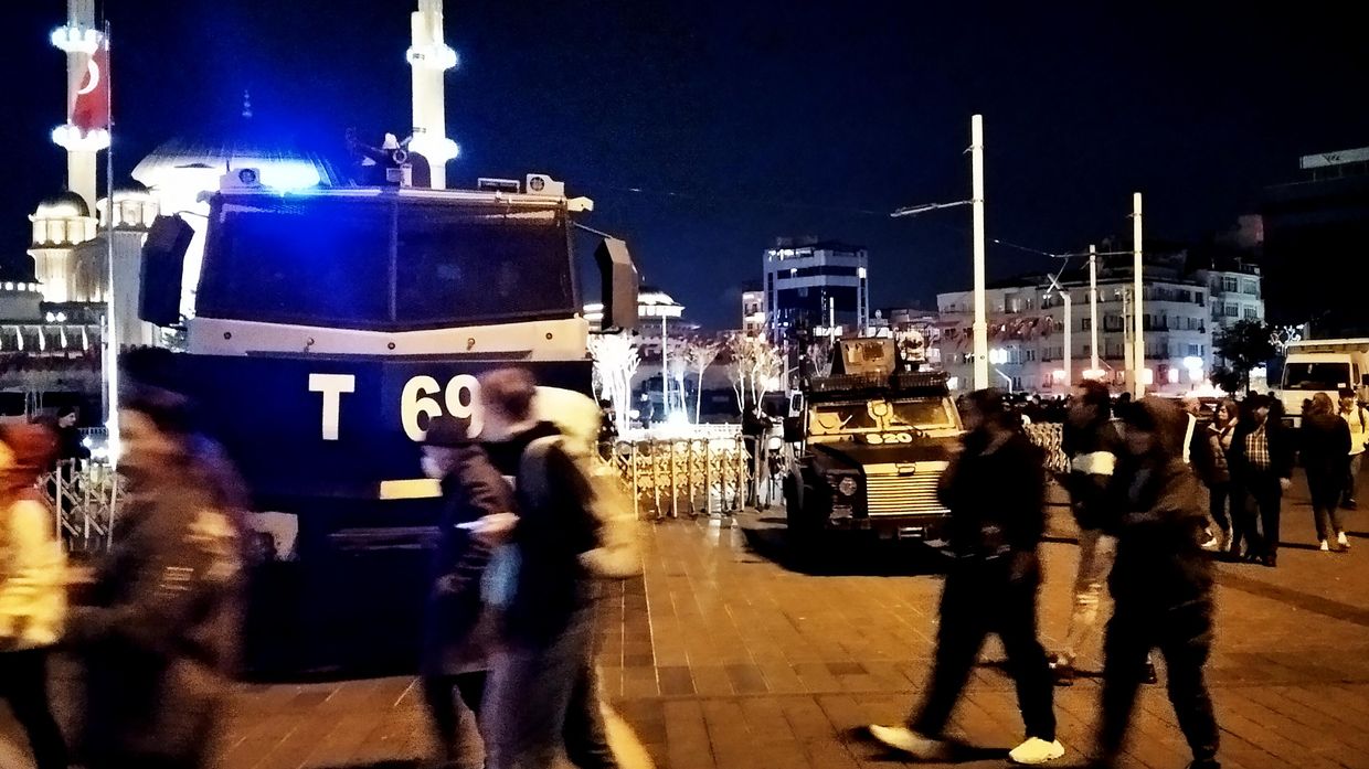 В центре Стамбула прогремел взрыв
