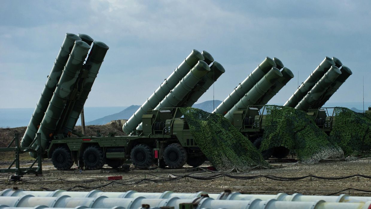 Полк С-400 на боевом дежурстве в Крыму