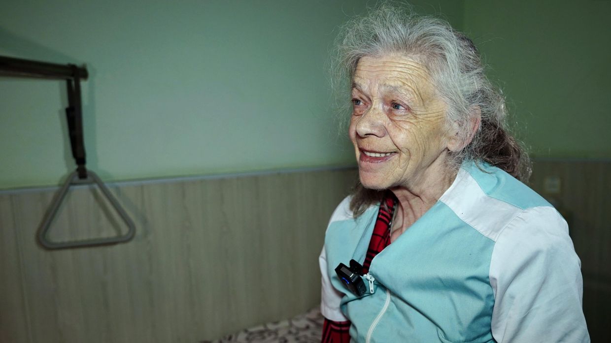 Военнослужащие РФ поздравили 71-летнюю волонтерку Наталью Богдановну с Днем матери