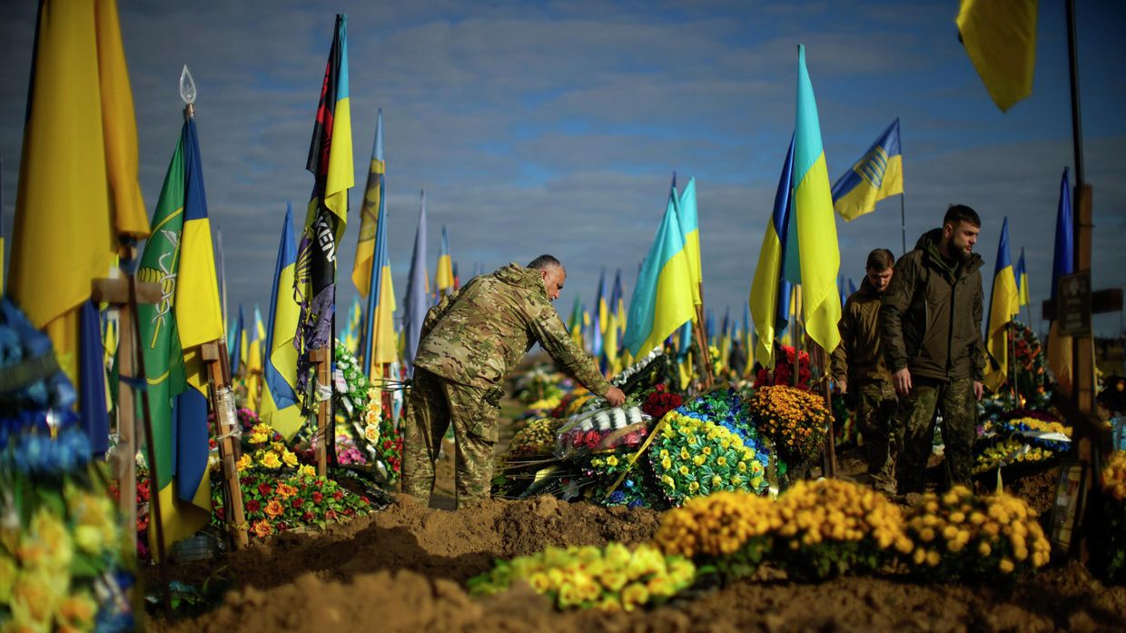 Кладбище в Харькове, Украина. 14 октября 2022 года.