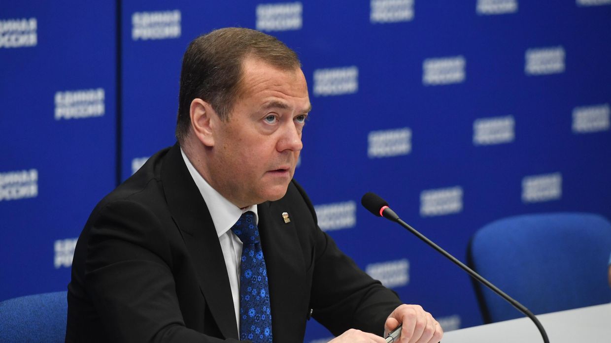 Председатель партии Единая Россия, заместитель председателя Совета безопасности РФ Дмитрий Медведев