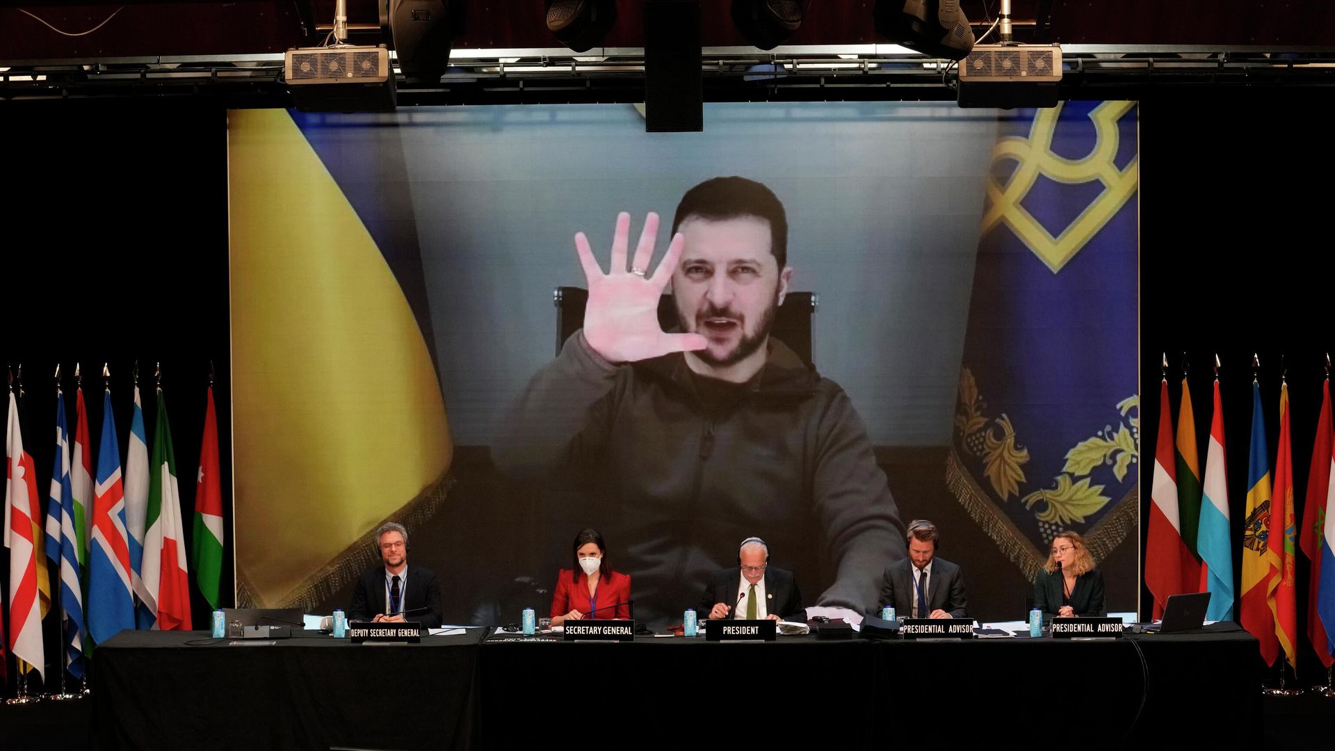 Президент Украины Владимир Зеленский во время выступления по видеоконференции в Мадриде, Испания - ИноСМИ, 1920, 09.12.2022
