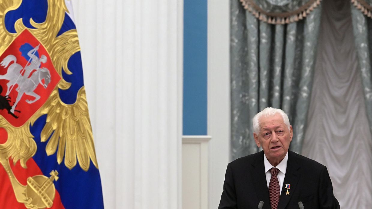 Церемония вручения государственных наград президентом РФ В. Путиным в Кремле