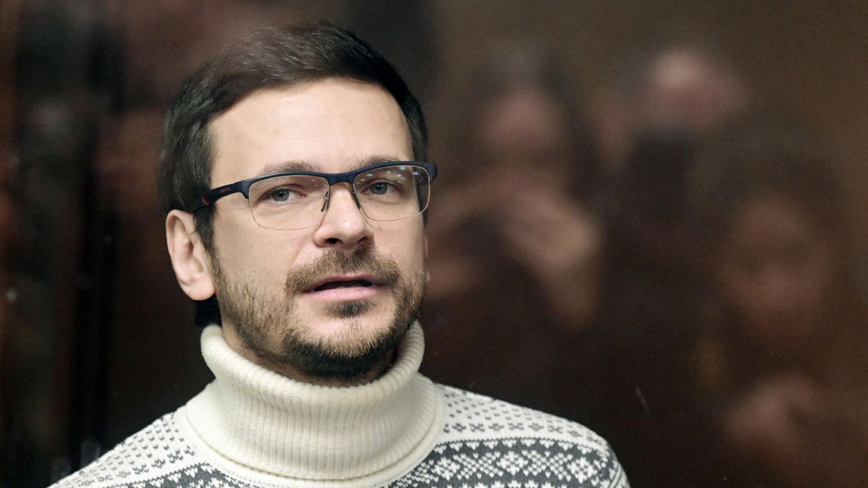 Оглашение приговора И. Яшину, обвиняемому в распространении фейков о ВС РФ