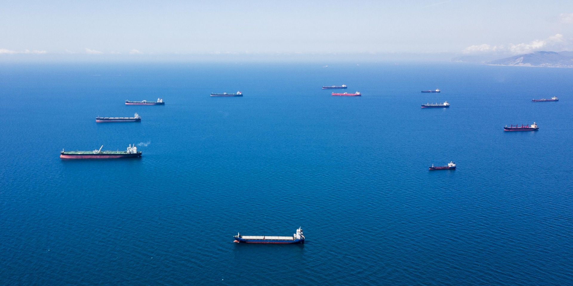 Нефтяные танкеры на рейде  в Цемесской бухте - ИноСМИ, 1920, 30.01.2023