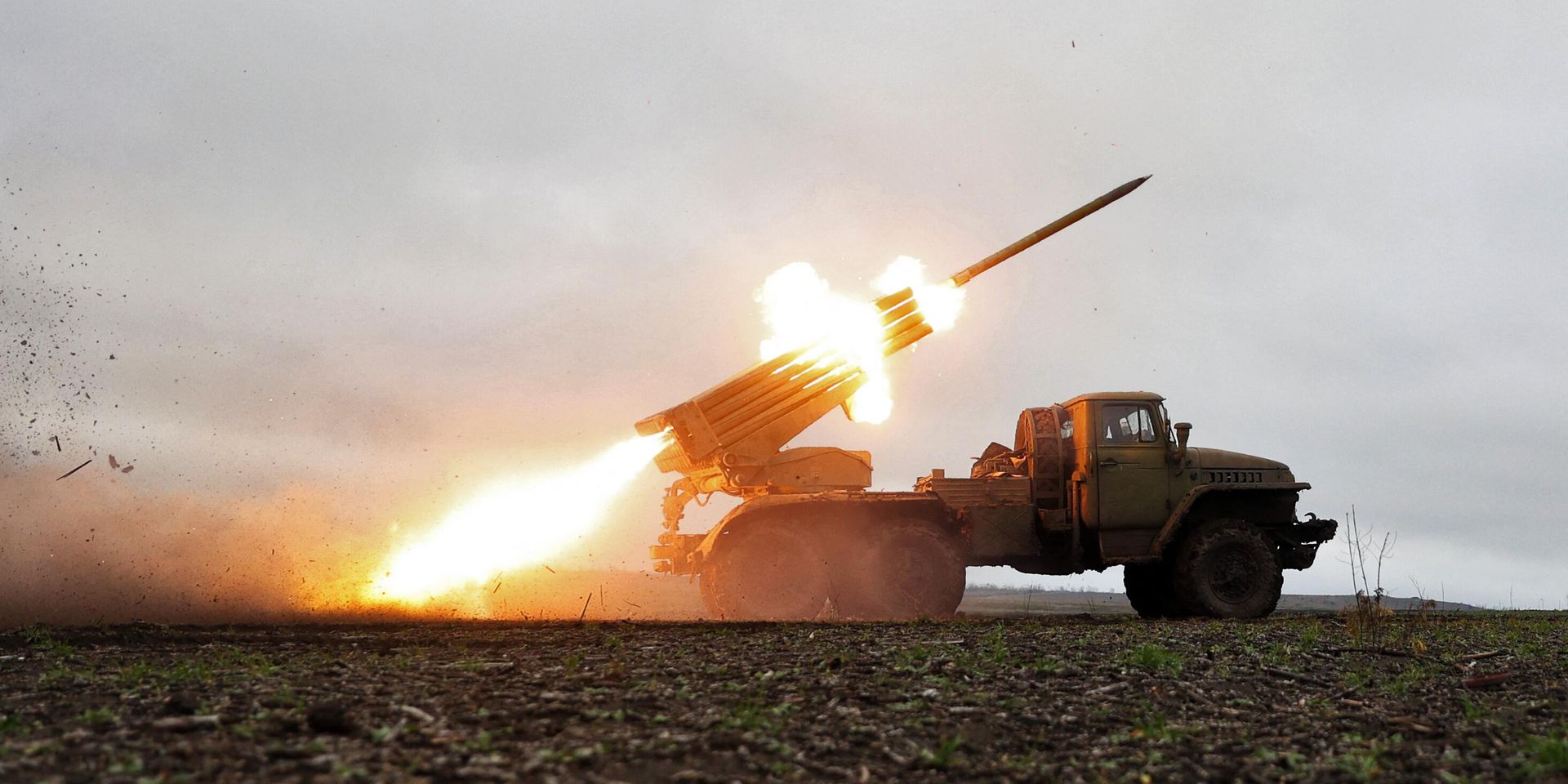 Украинская реактивная система залпового огня БМ-21 Град близ Бахмута. 27 ноября 2022 года - ИноСМИ, 1920, 17.12.2022