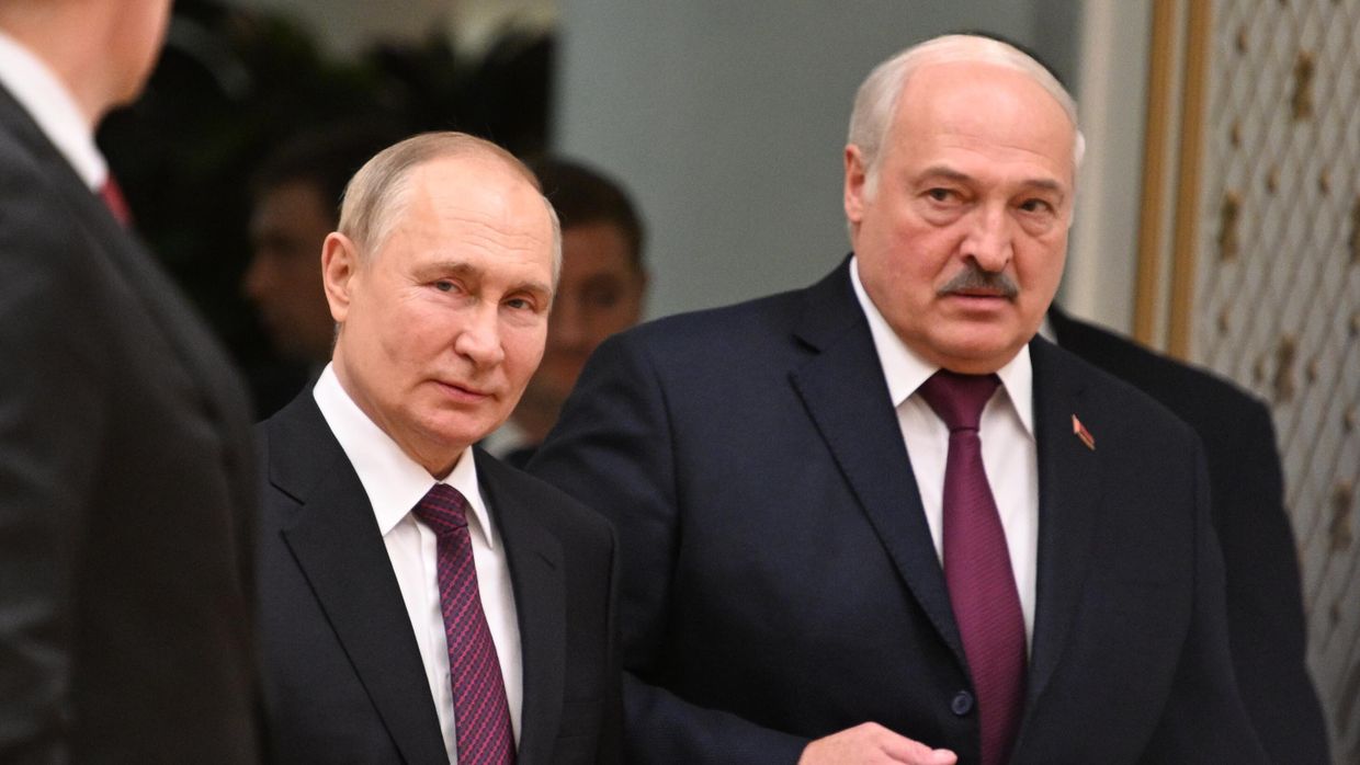 Президент РФ Владимир Путин и президент Белоруссии Александр Лукашенко