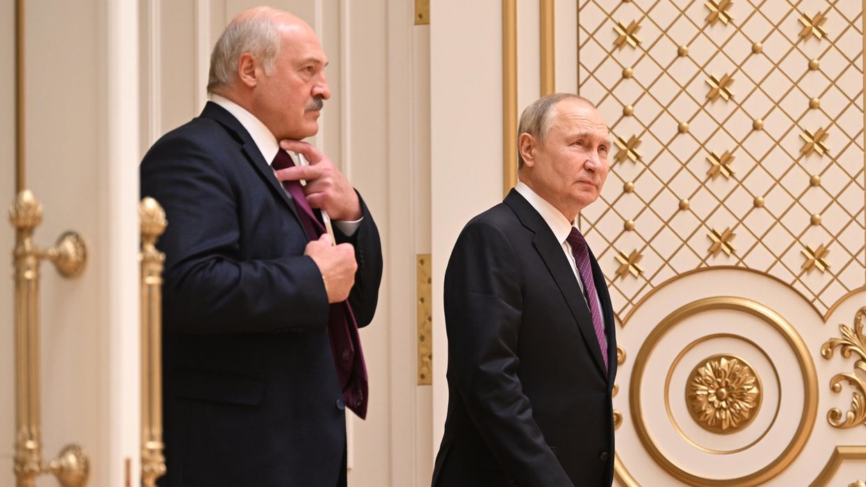 Президент РФ Владимир Путин и президент Белоруссии Александр Лукашенко