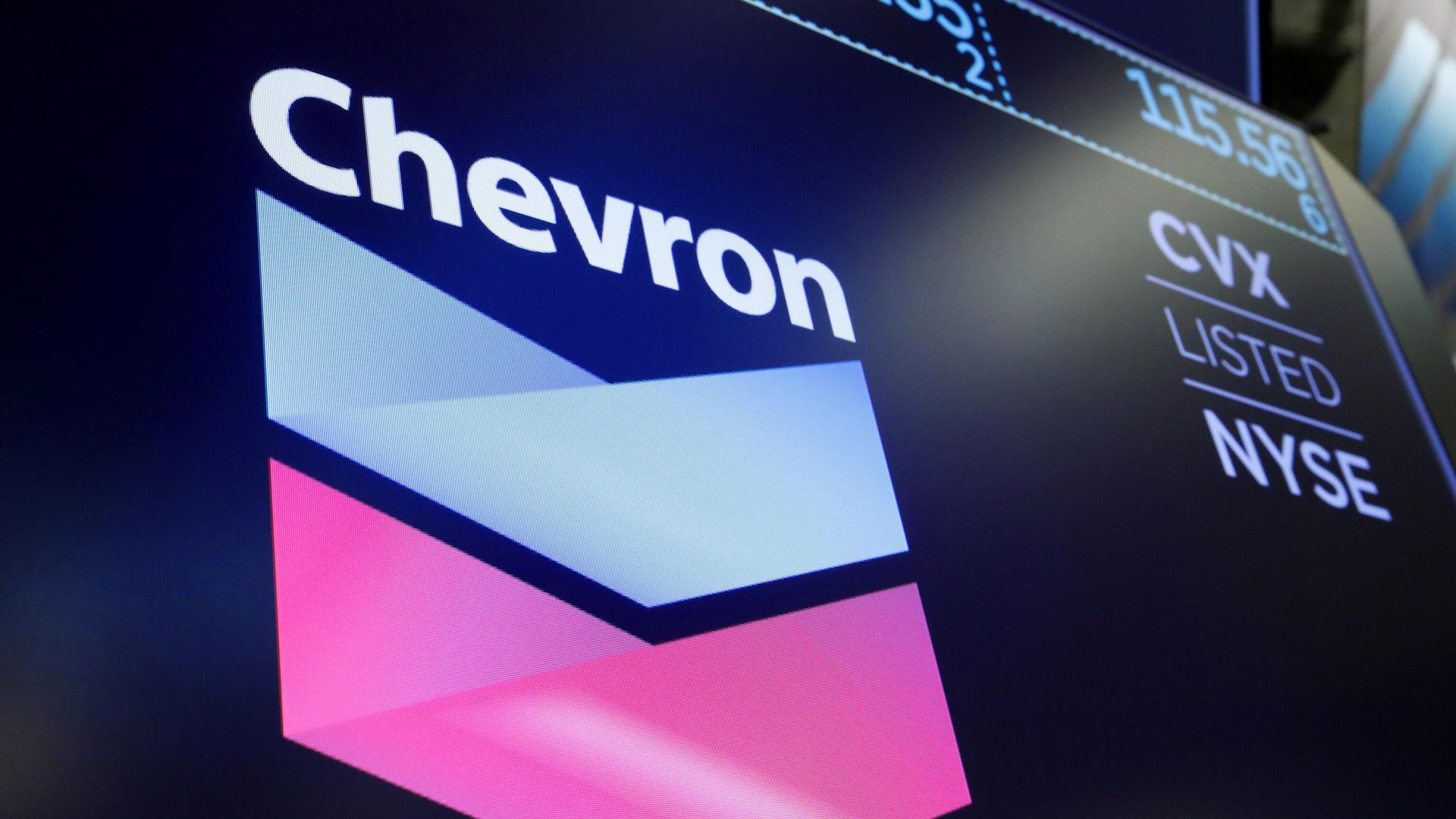 Логотип компании Chevron в зале Нью-Йоркской фондовой биржи - ИноСМИ, 1920, 08.01.2023