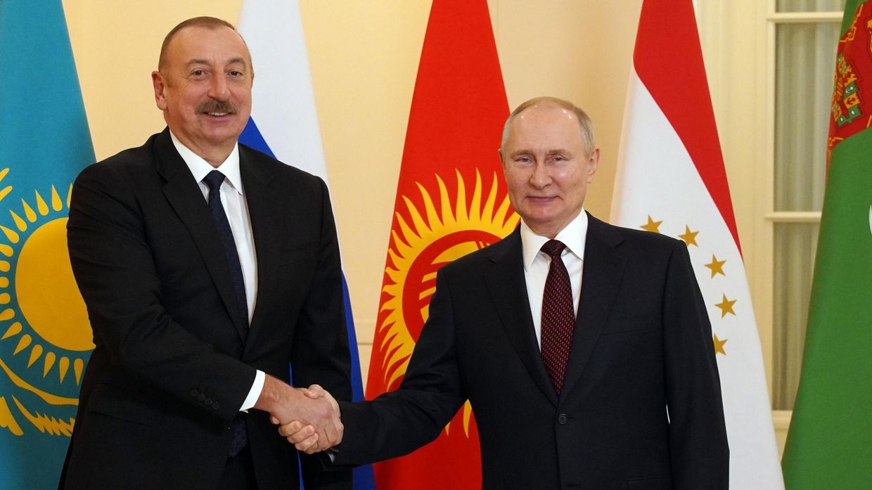 Президент РФ Владимир Путин и президент Азербайджана Ильхам Алиев
