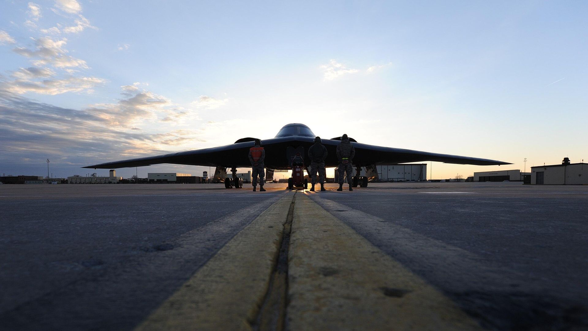 Американский стратегический бомбардировщик B-2 на военной авиабазе Уайтмен, штат Миссури, США - ИноСМИ, 1920, 11.09.2025