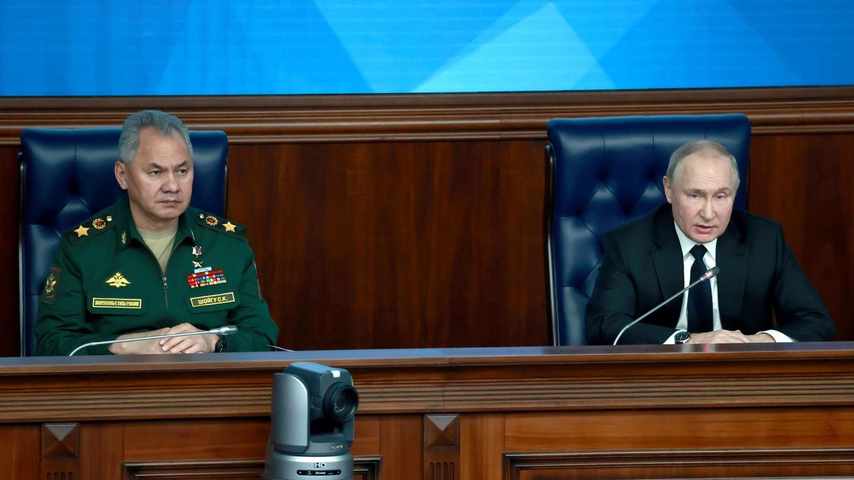 Президент РФ В. Путин провел расширенное заседание коллегии Минобороны РФ