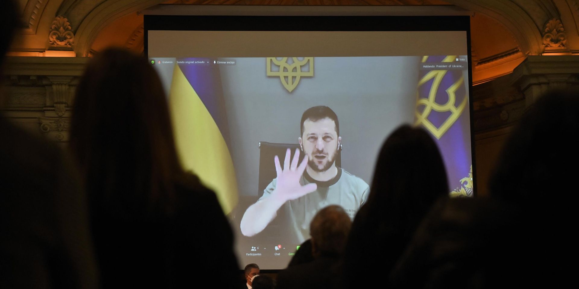 Президент Украины Владимир Зеленский выступает во время видеоконференции в Сантьяго - ИноСМИ, 1920, 06.07.2023