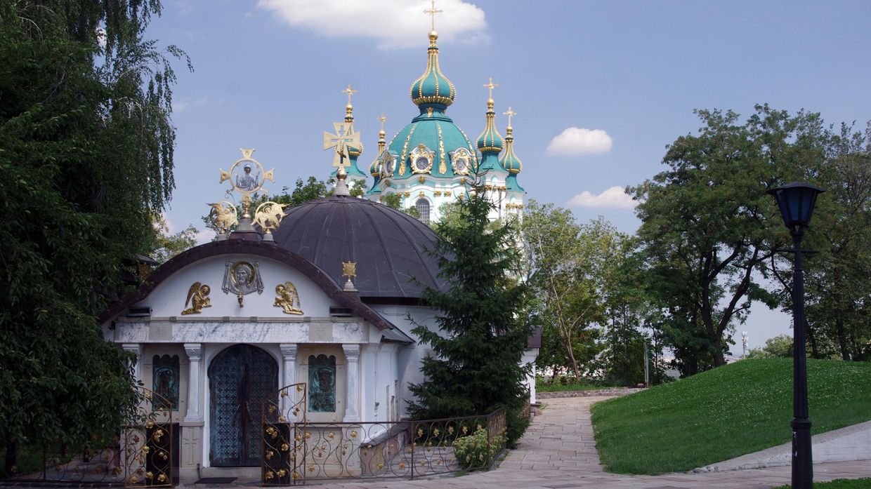 Десятинная церковь и Андреевская церковь