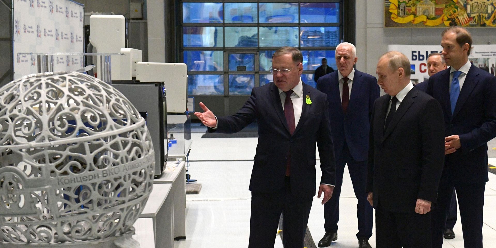 Президент РФ В. Путин принял участие в памятных мероприятиях, посвящённых 80-й годовщине прорыва блокады Ленинграда - ИноСМИ, 1920, 18.01.2023