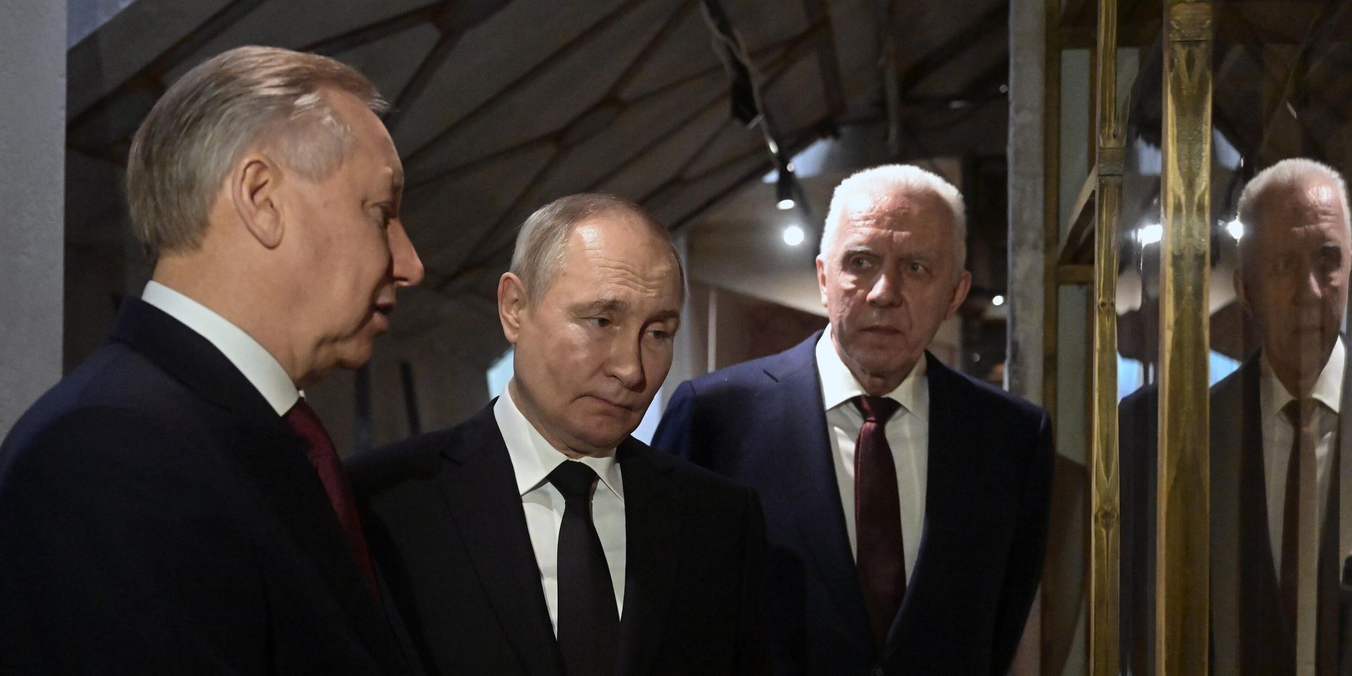 Президент РФ В. Путин принял участие в памятных мероприятиях, посвящённых 80-й годовщине прорыва блокады Ленинграда - ИноСМИ, 1920, 18.01.2023