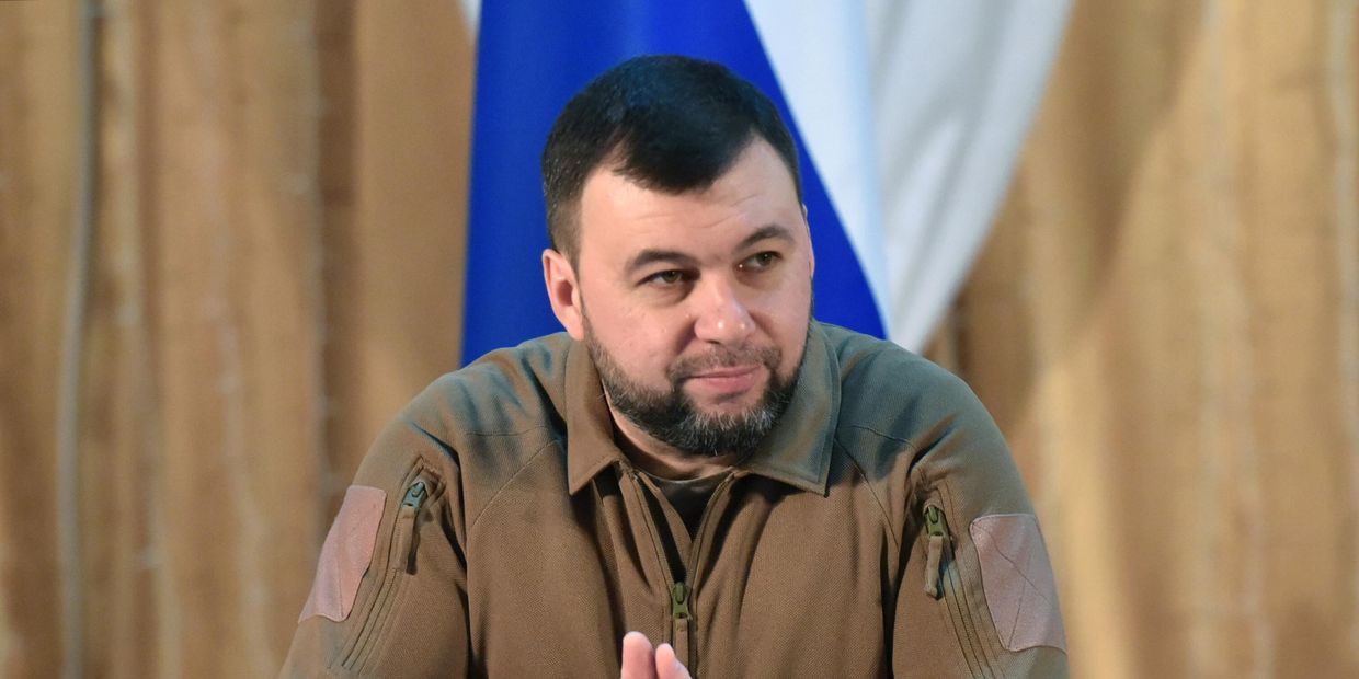 В ДНР и ЛНР приняли новые конституции В ДНР и ЛНР приняли новые конституции